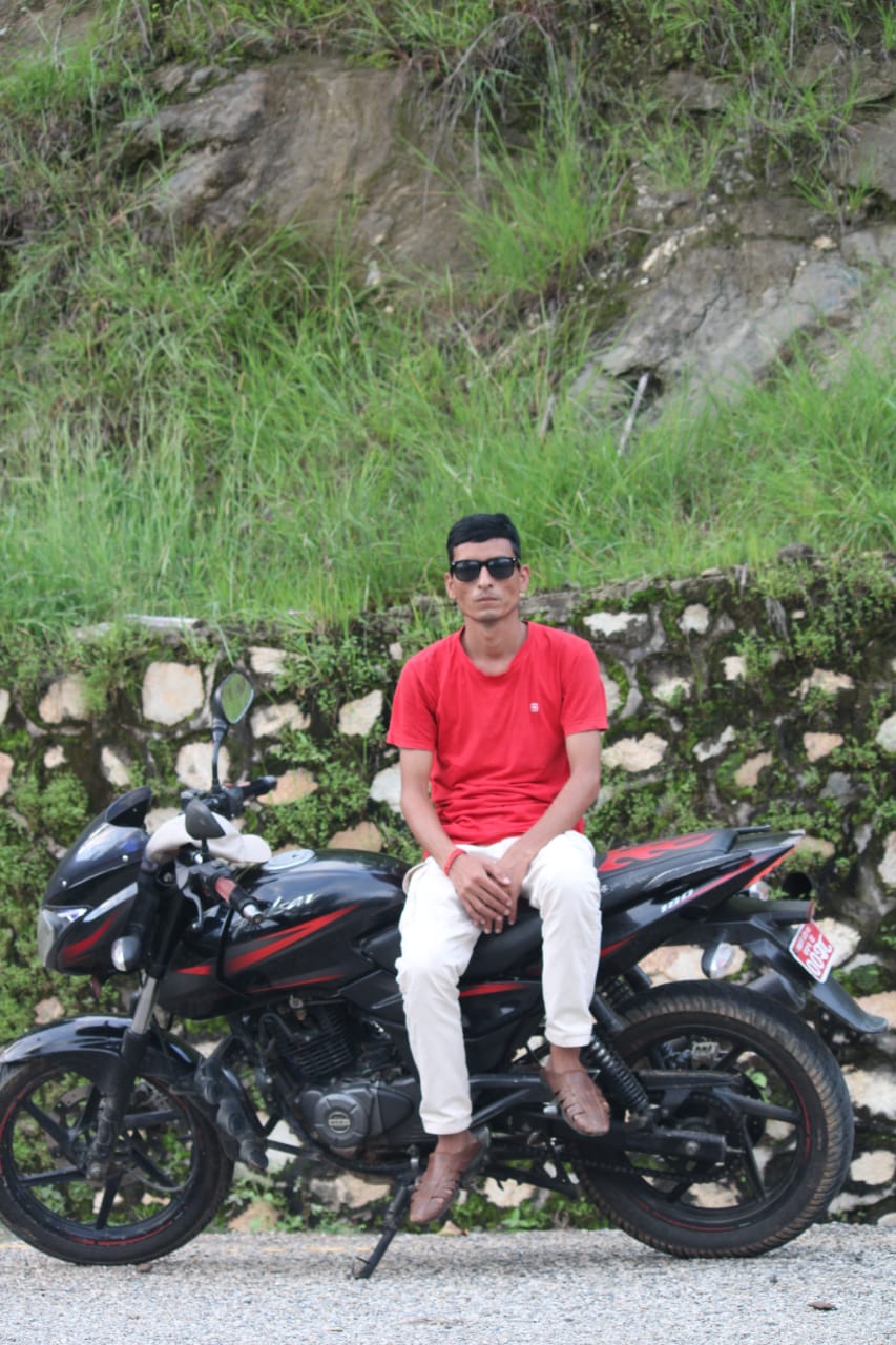 @टाेप बहादुर बुढा क्षेत्री🇳🇵