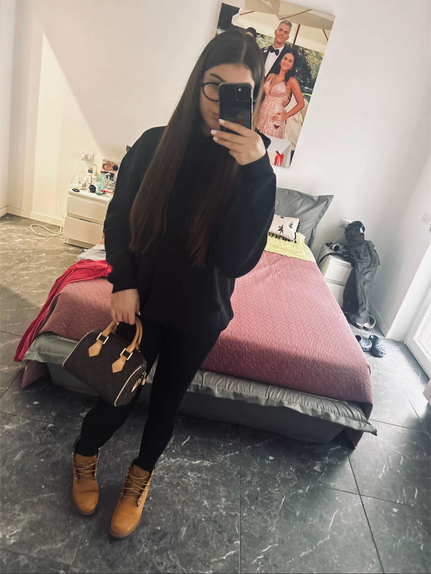 @𝐀𝐋𝐄𝐒𝐒𝐈𝐀