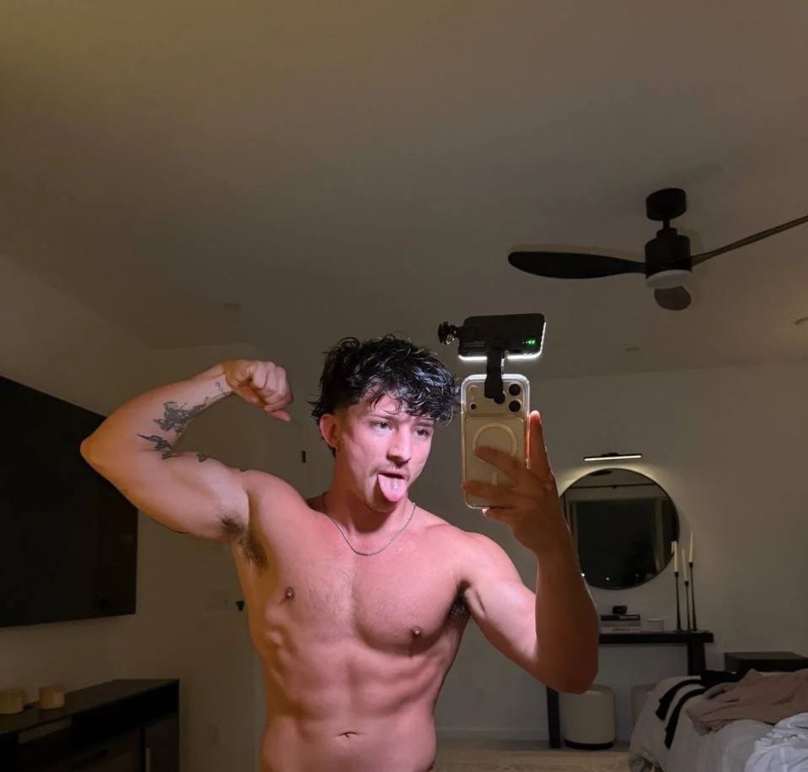 @Cuntyarchiv3s