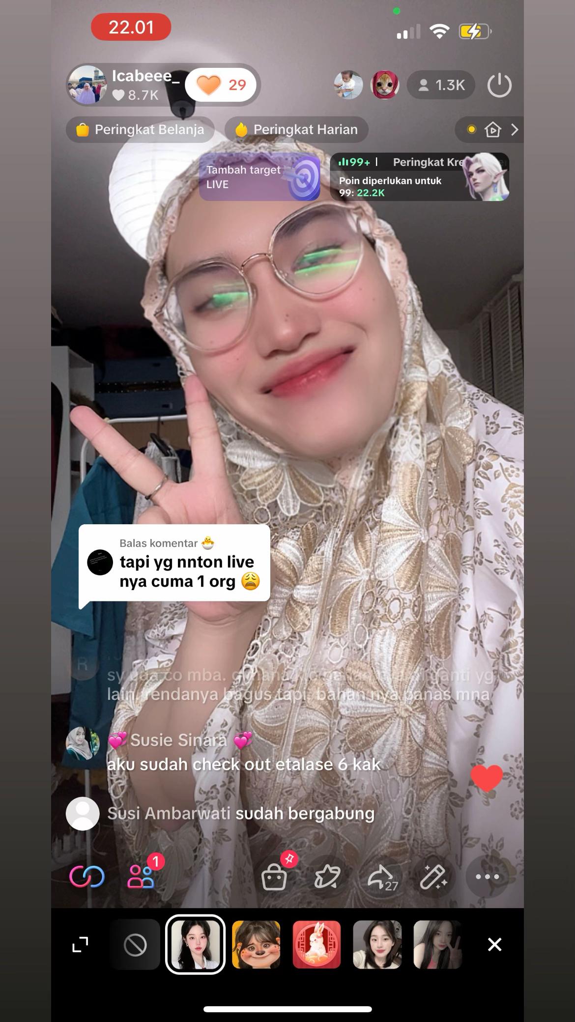 @Icabeee_
