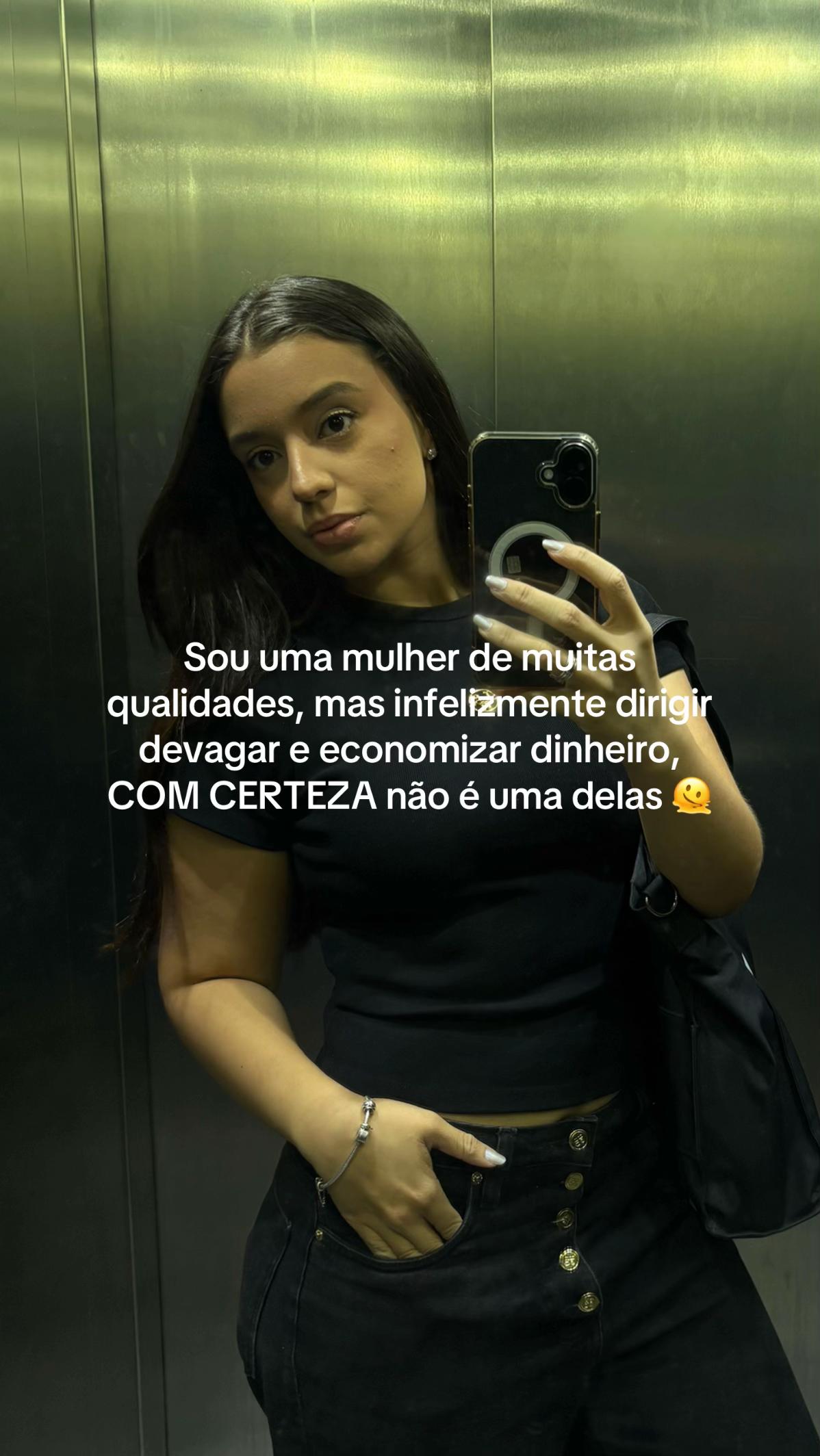 @analuizaopp