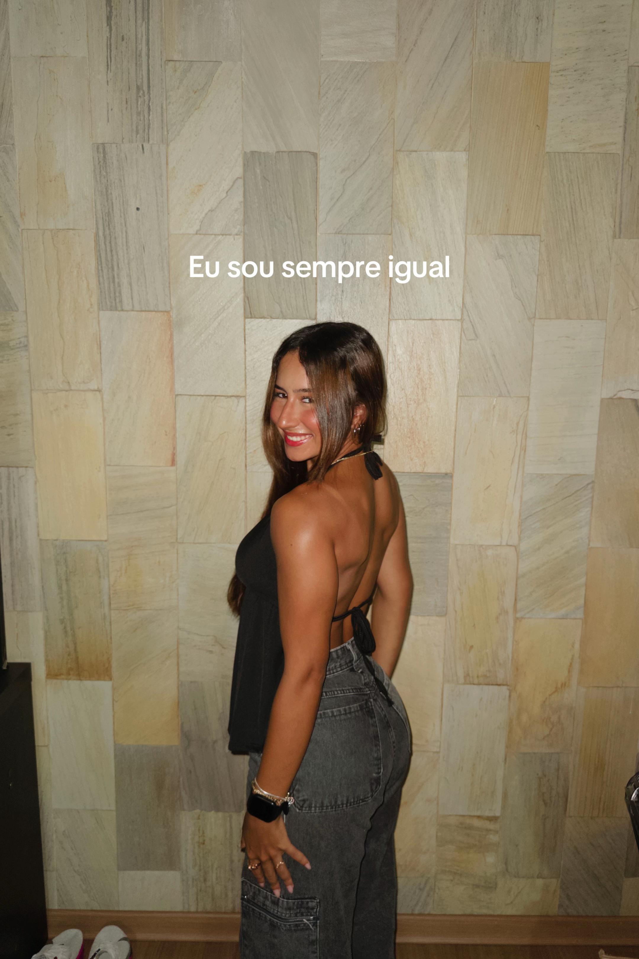 @Deboni🧢