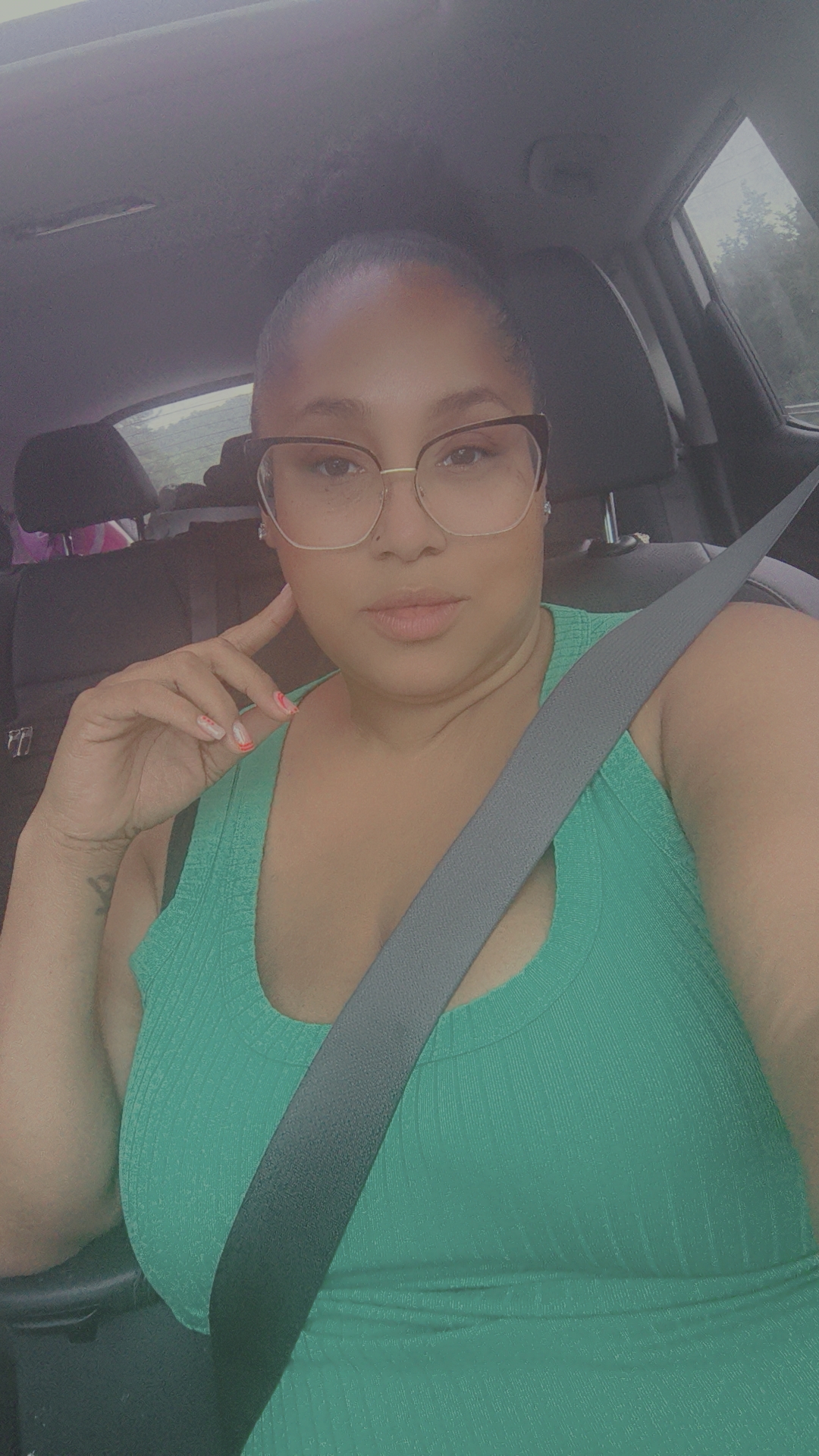 @AuntieMika🖤