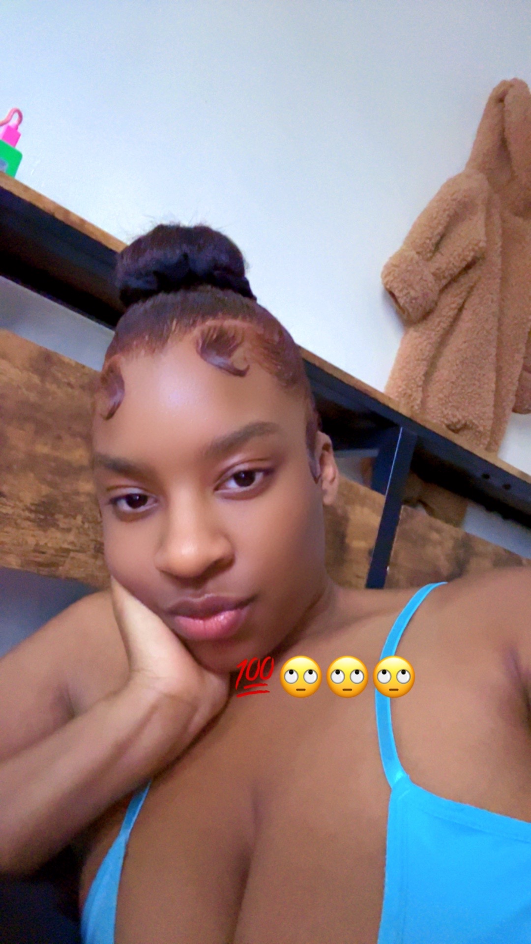 @prettyshania1