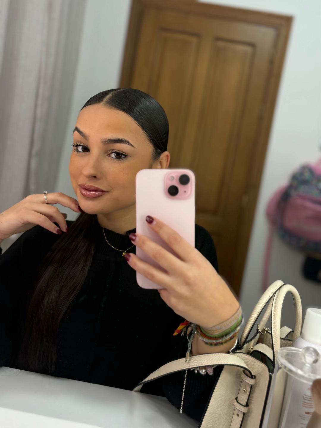 @Maria Gómez