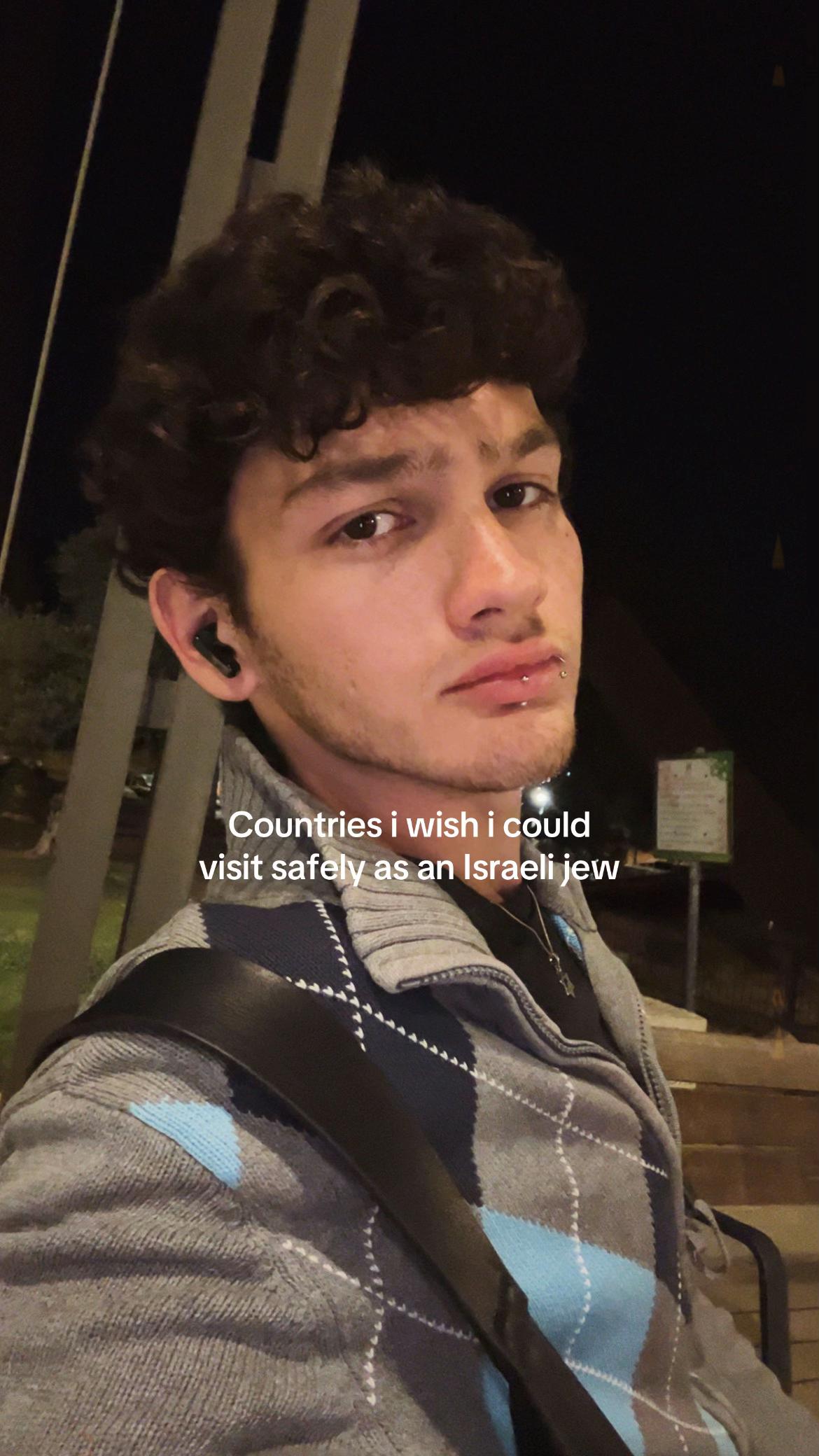 @jonathan ✡︎ 𐤉𐤄𐤅𐤍𐤕𐤍