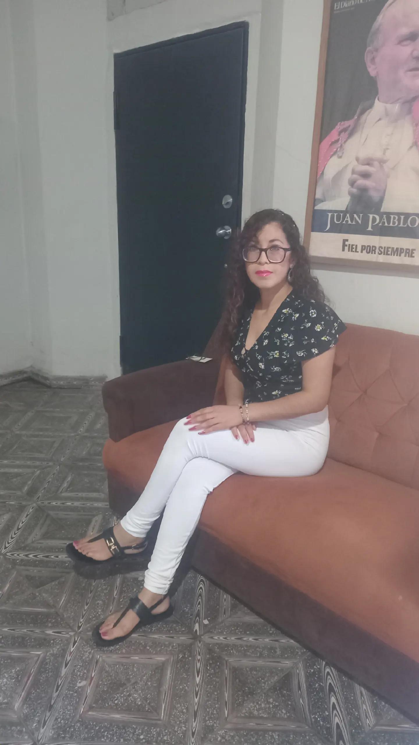 @Angy Mejía. 🇸🇻