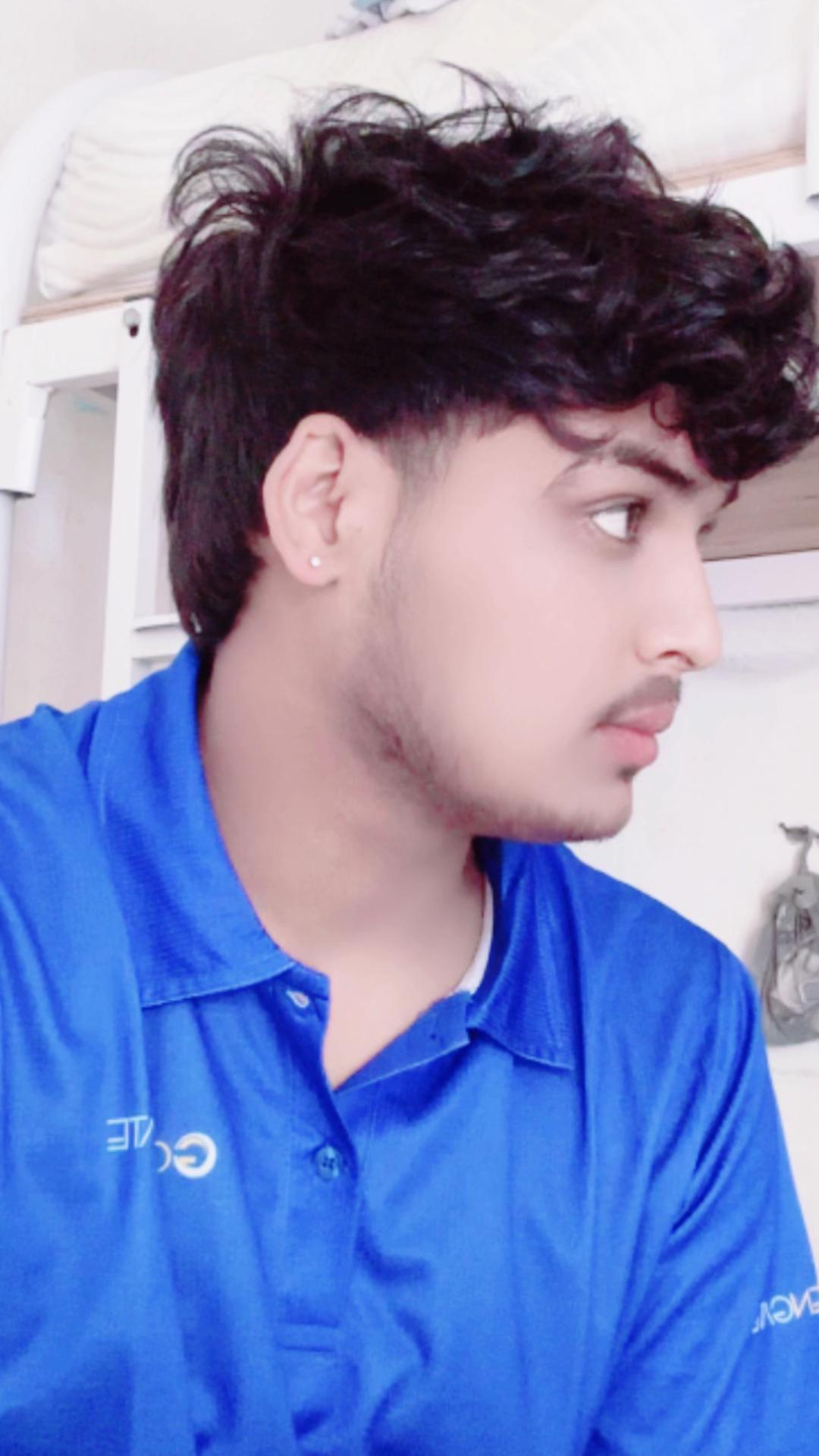 @Singh Is king🇳🇵🇲🇻