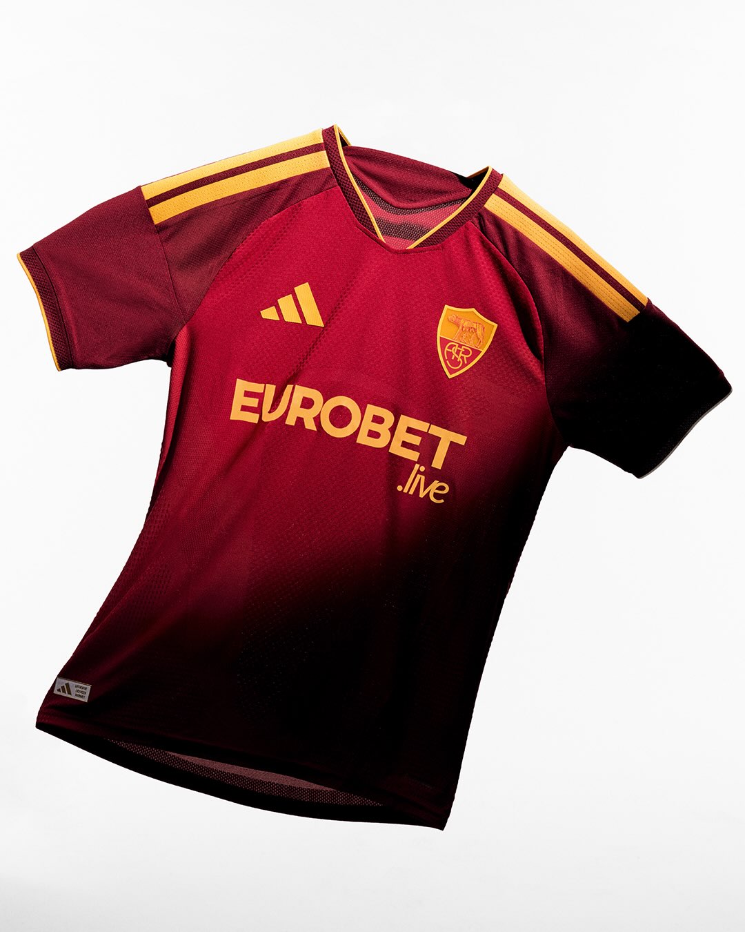 @Classic Football Shirts