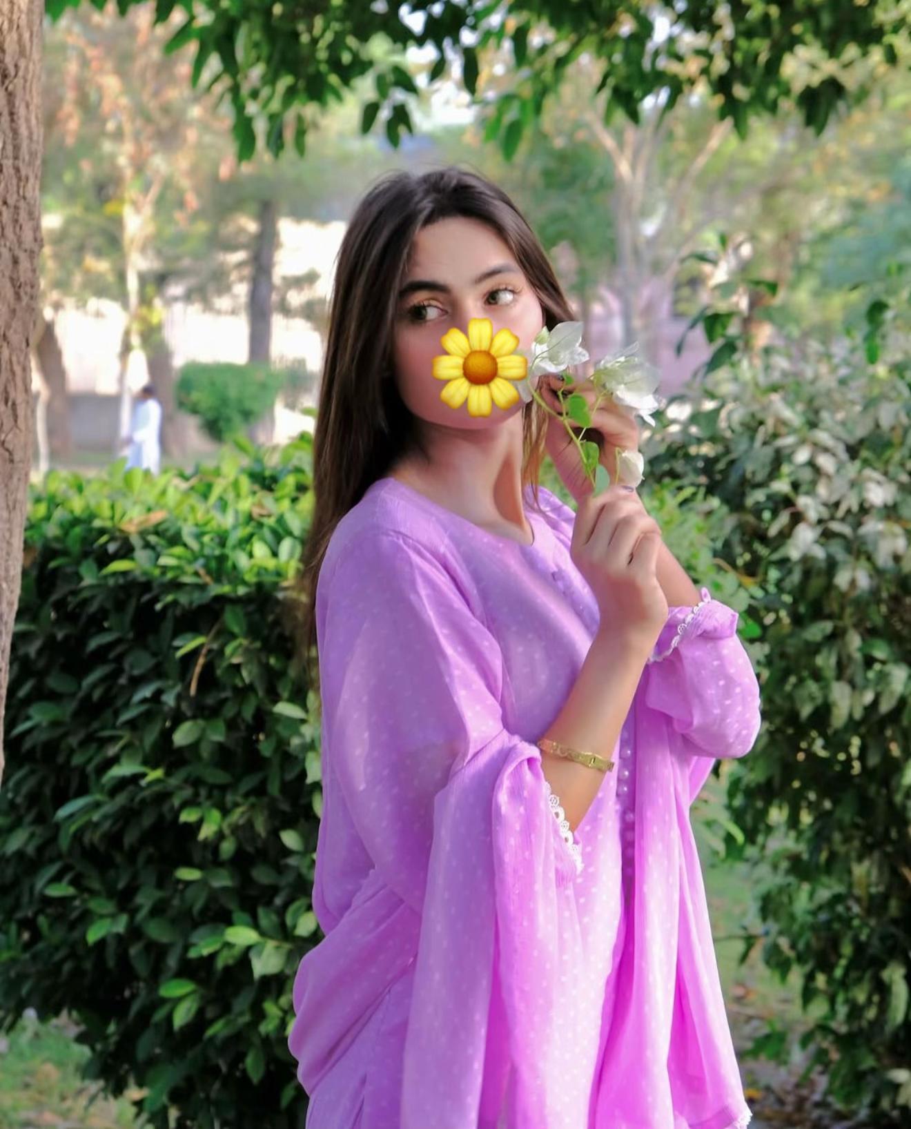@🦋 ＥＳＨＡＬ 🧚&zwj;♀️
