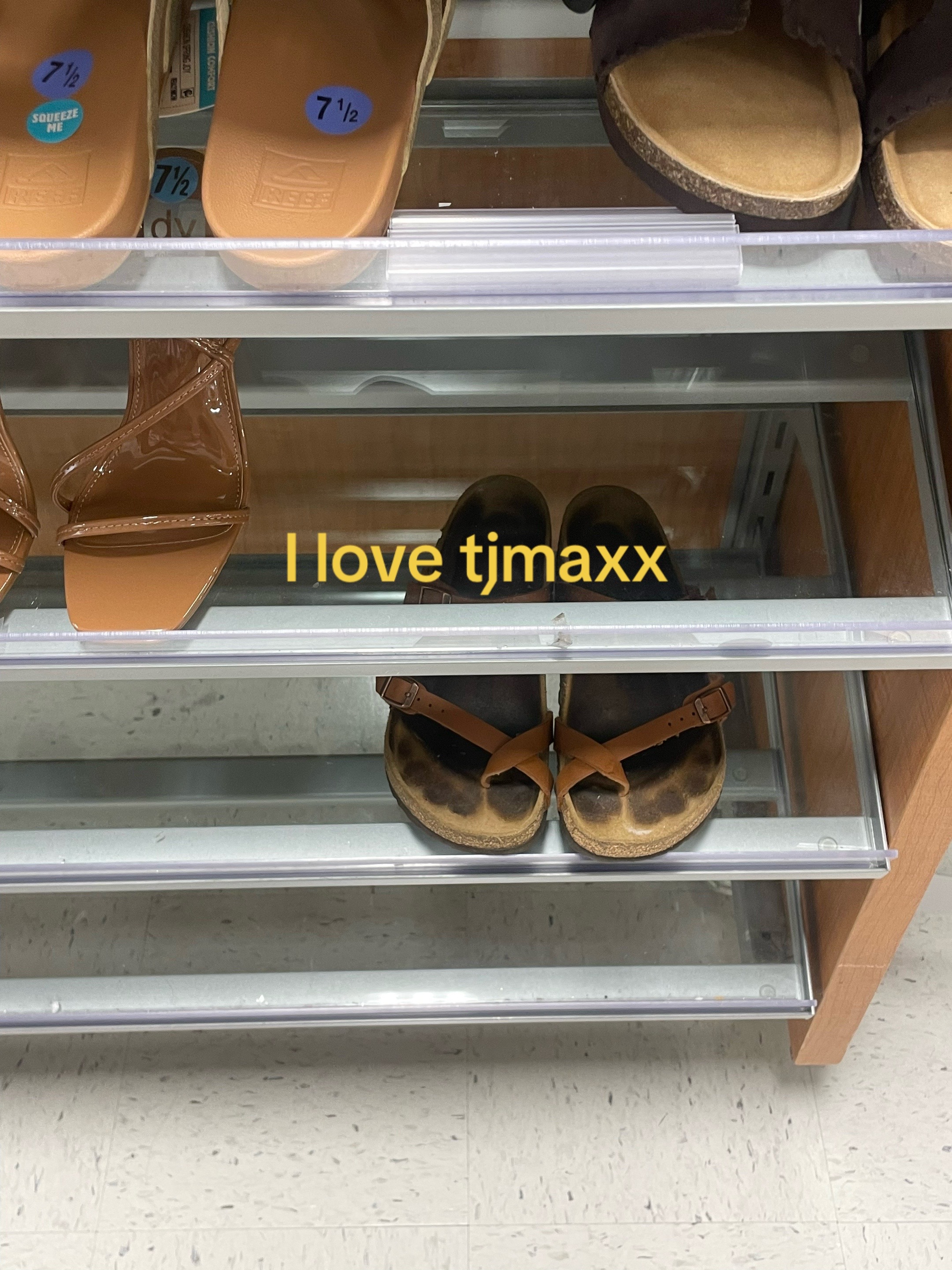 @𝐒𝐚𝐫𝐚𝐢 ⋆.𐙚 ̊