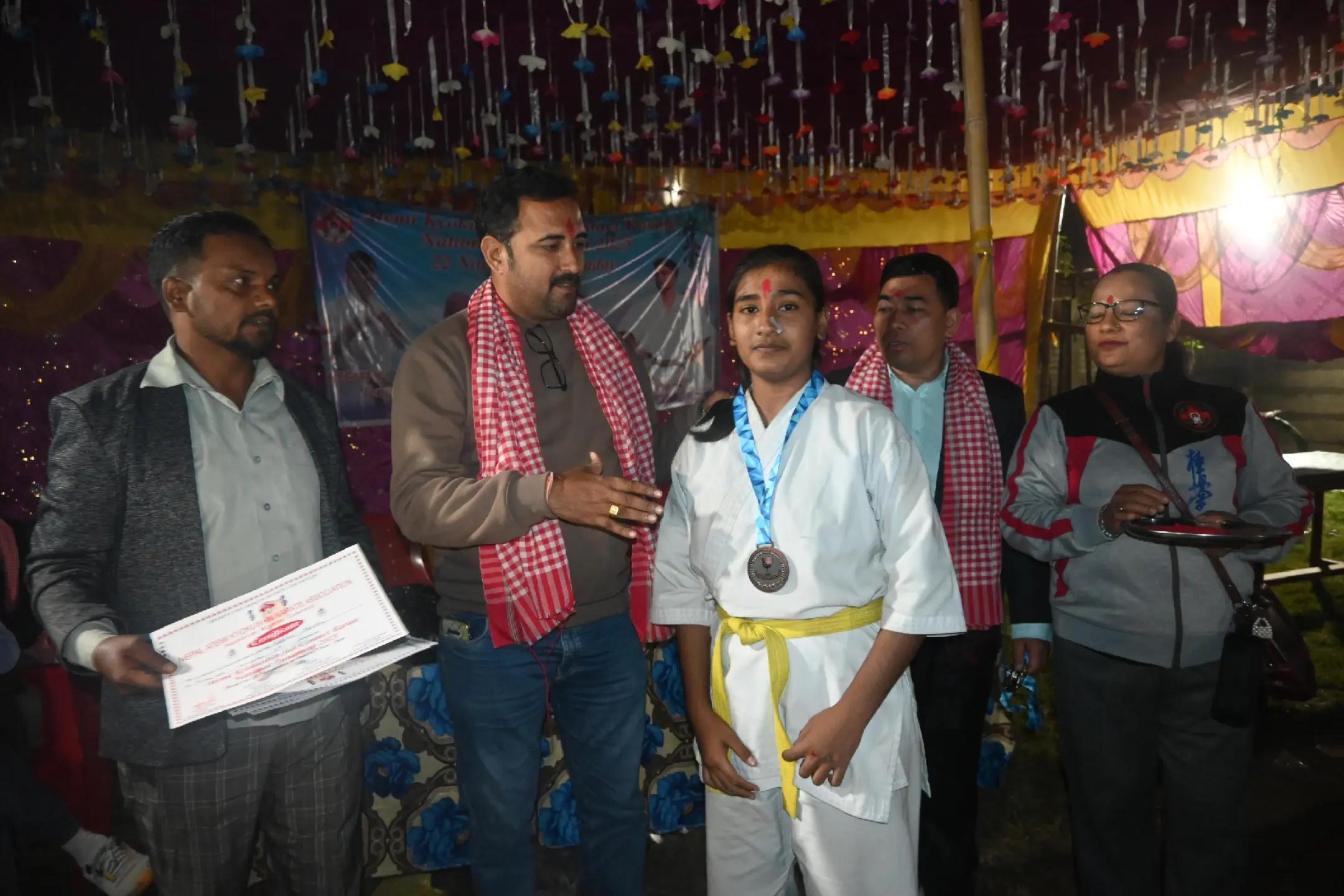 @shakhibara