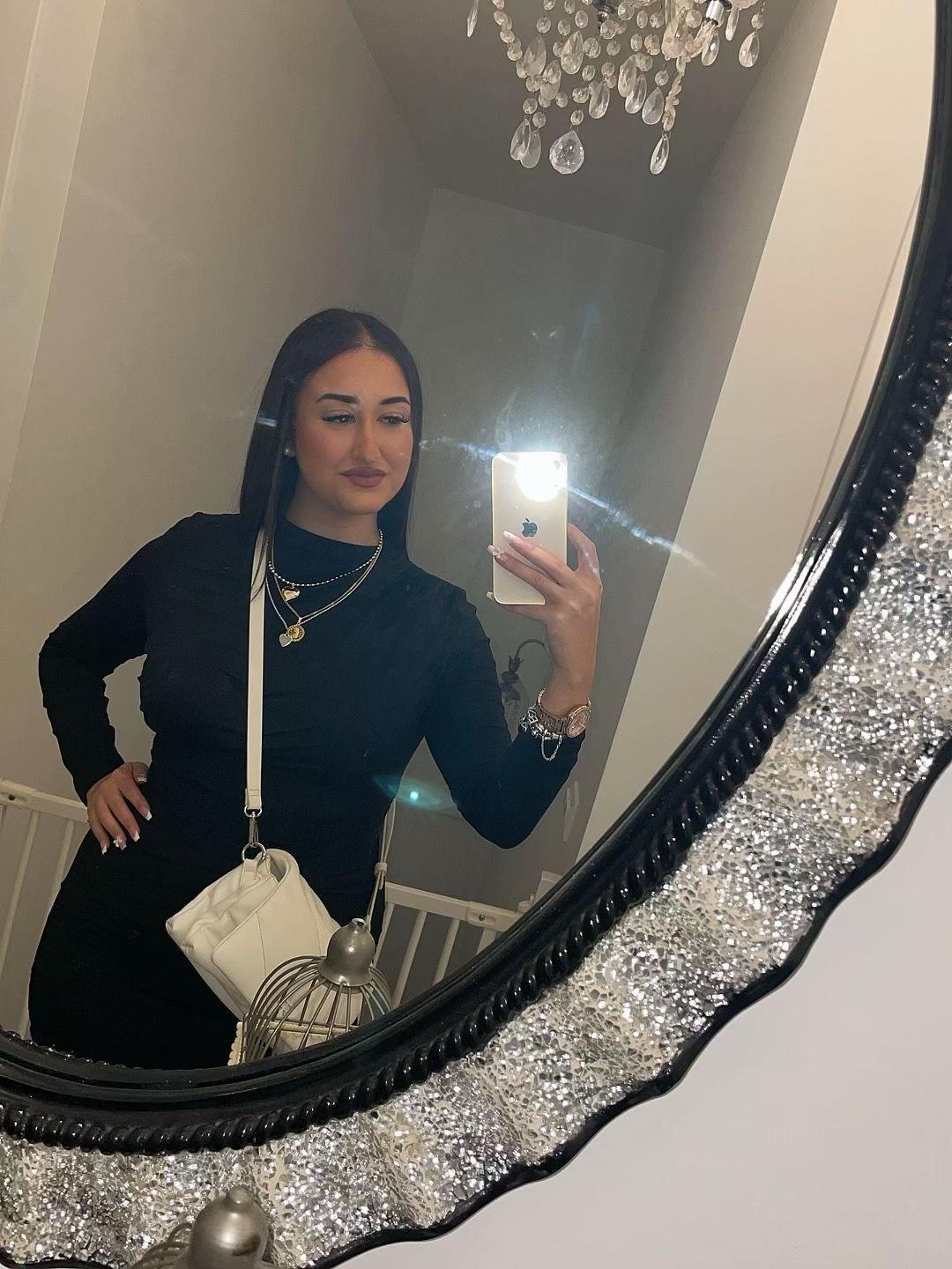 @Eva González