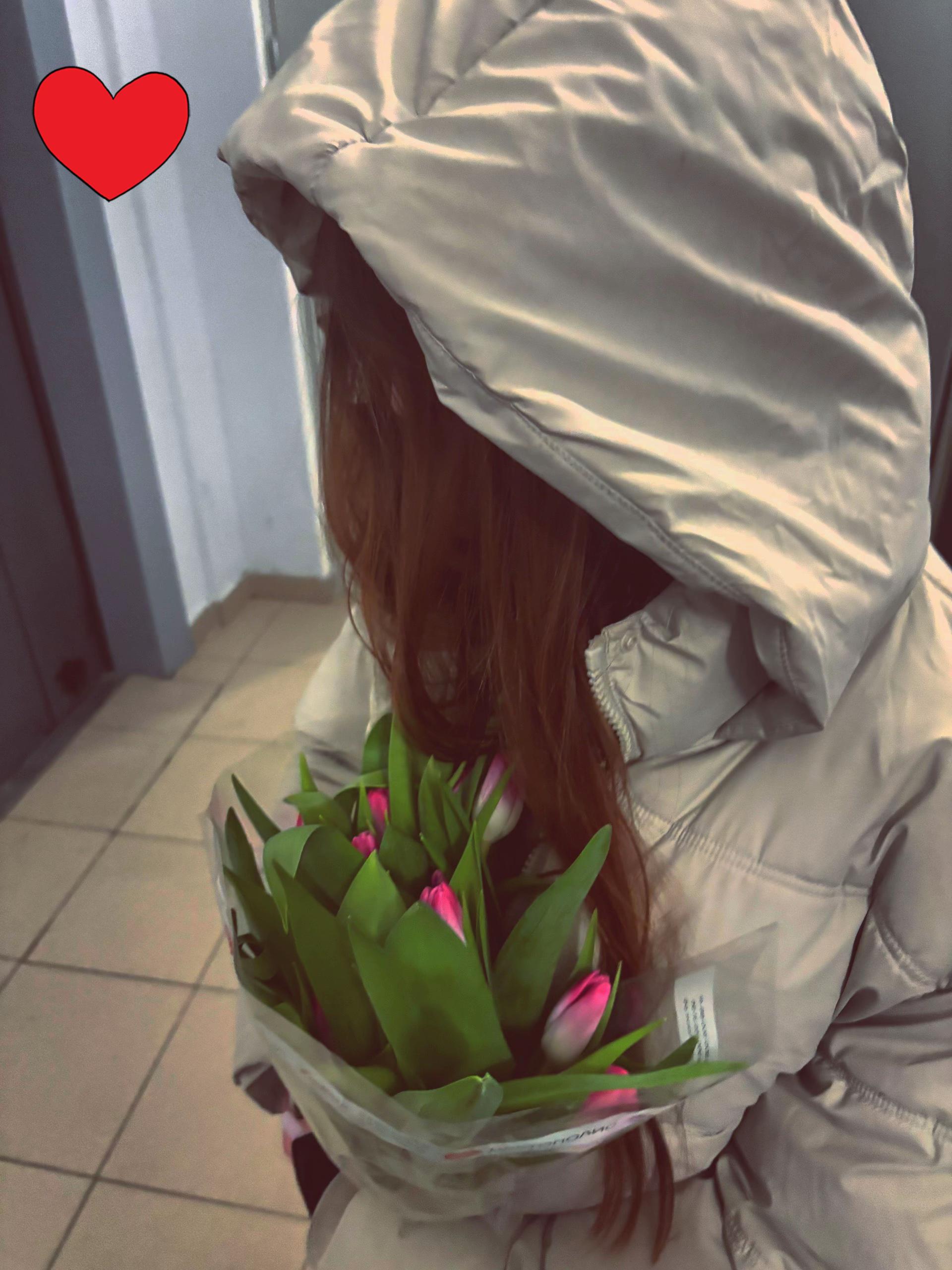 @u~m