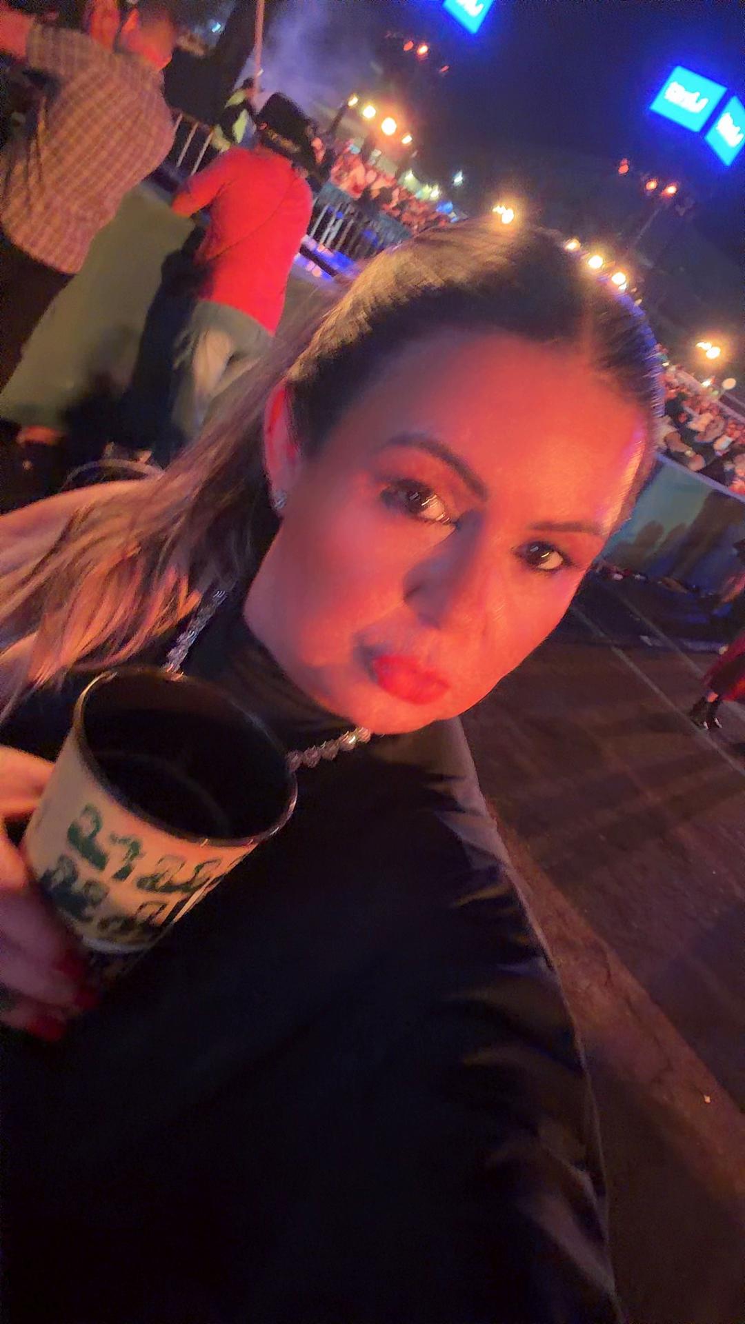 @Fᥣᥲ́᥎ιᥲ Pᥲᥴhᥱᥴ᥆ ♡