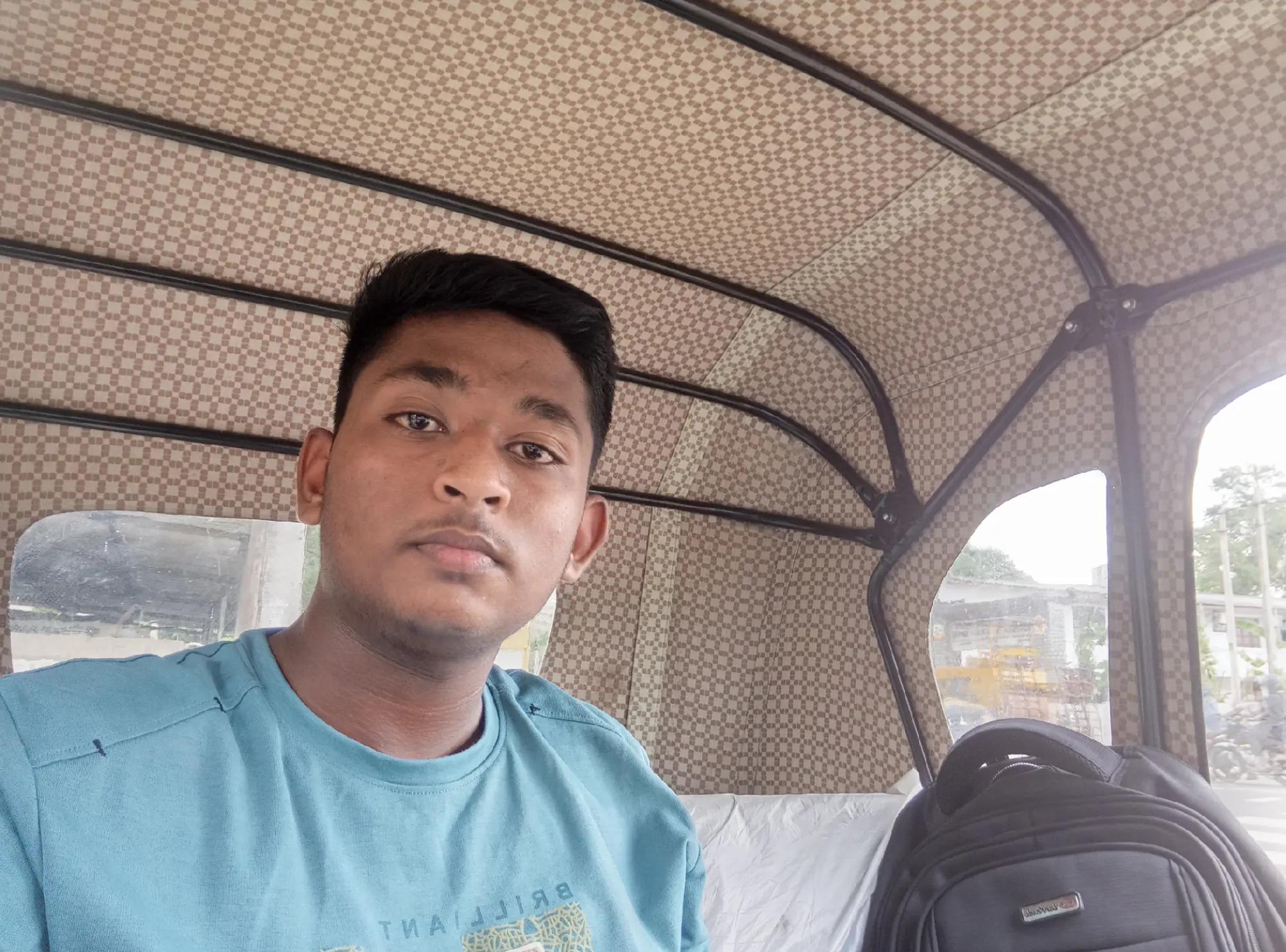 @YUGLAKSHAN (යුගී)