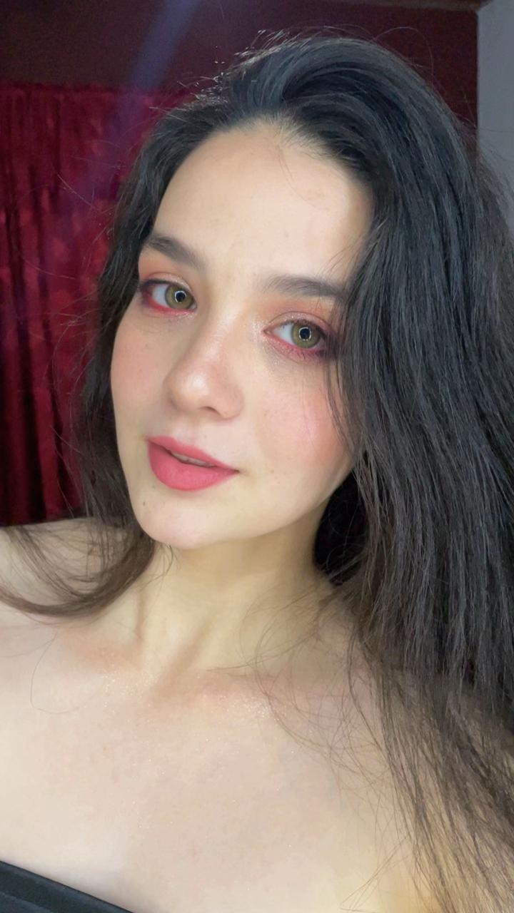 @Larita✨