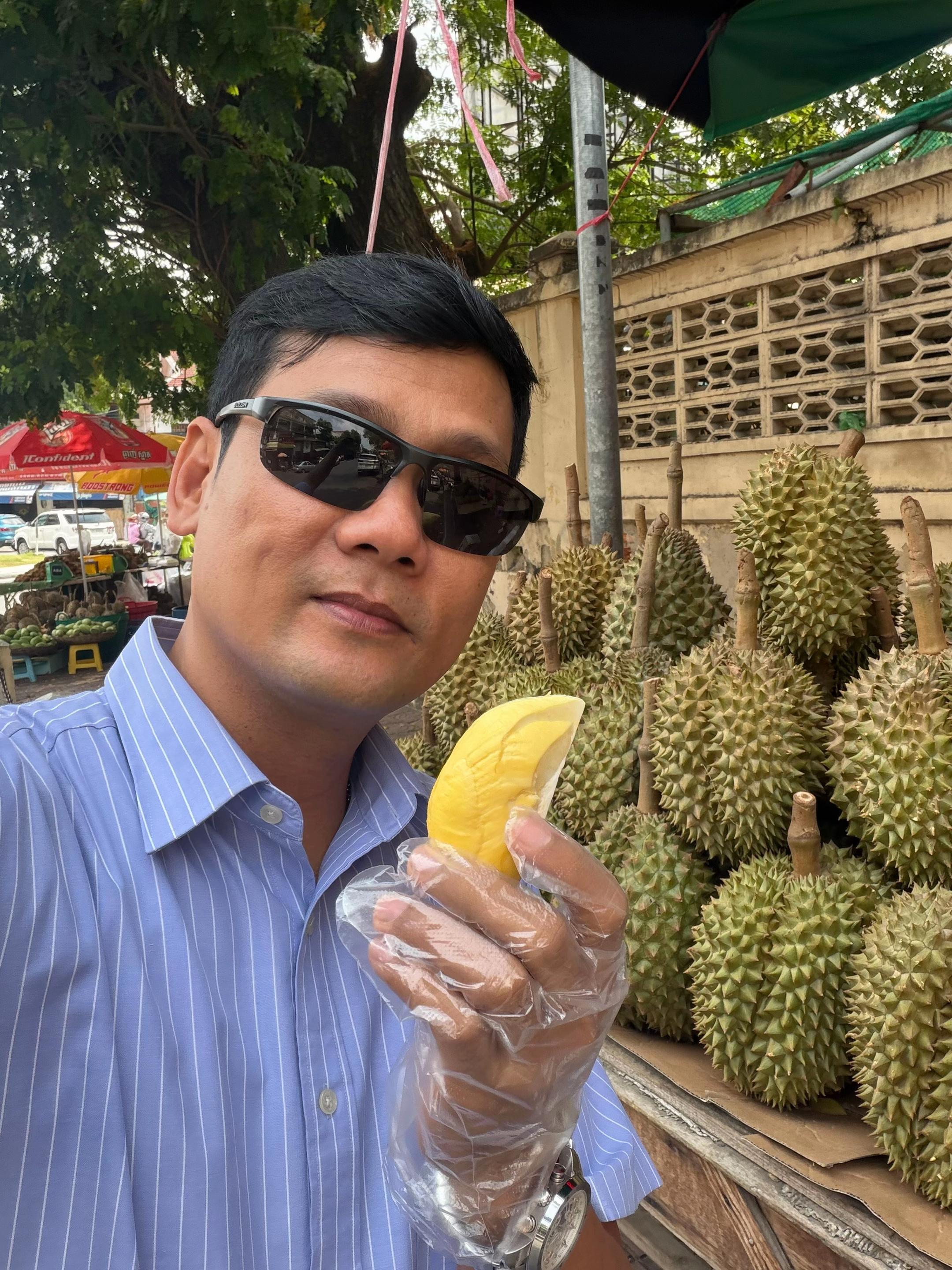 @Sun Meng Hy / ស៊ុនម៉េងហុី