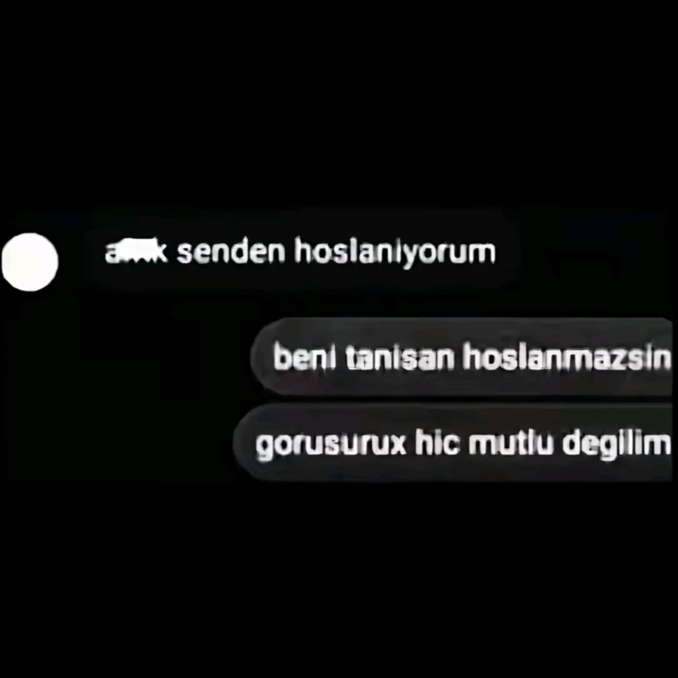 @🦦