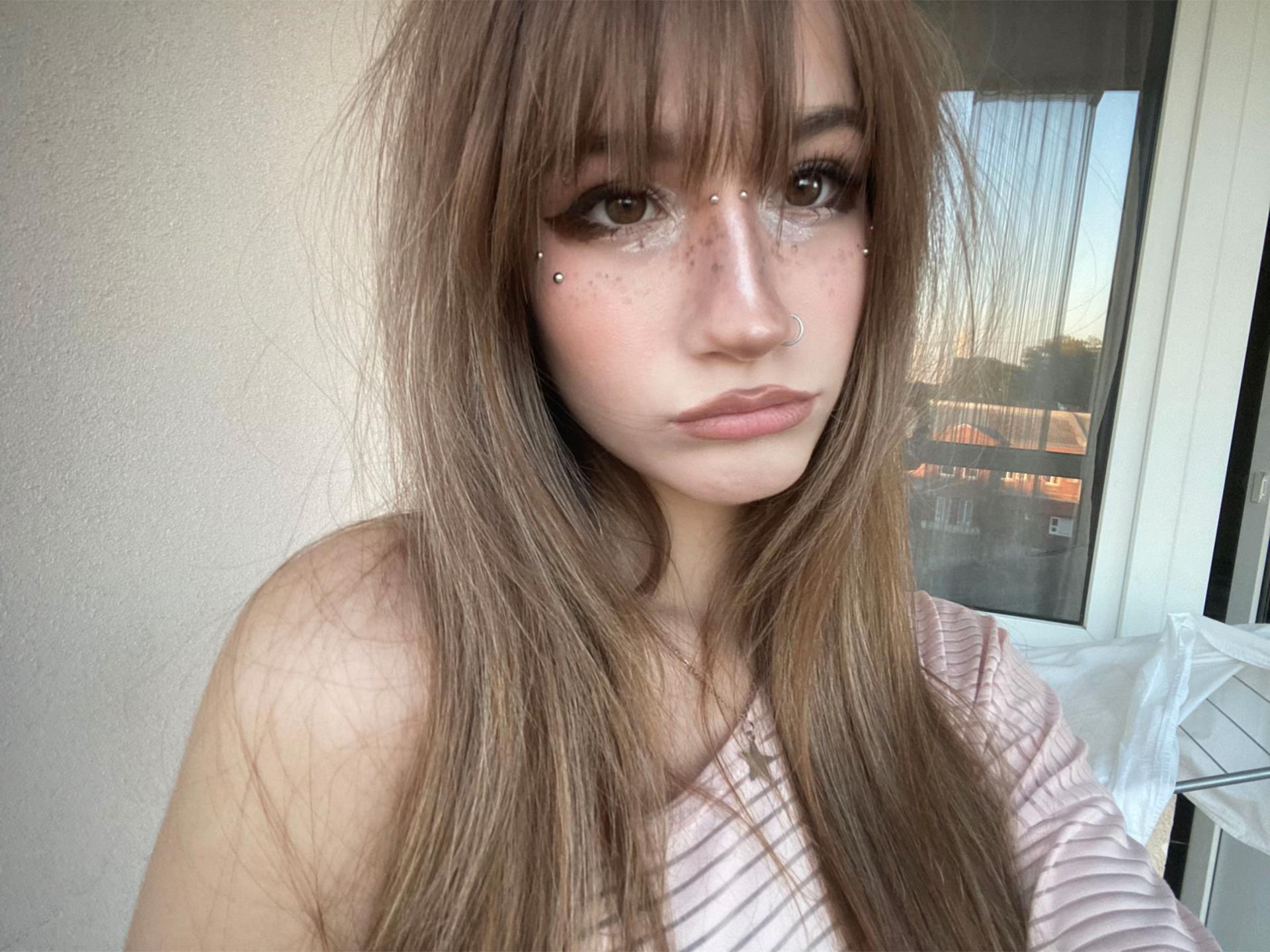 @дэмочка🪽