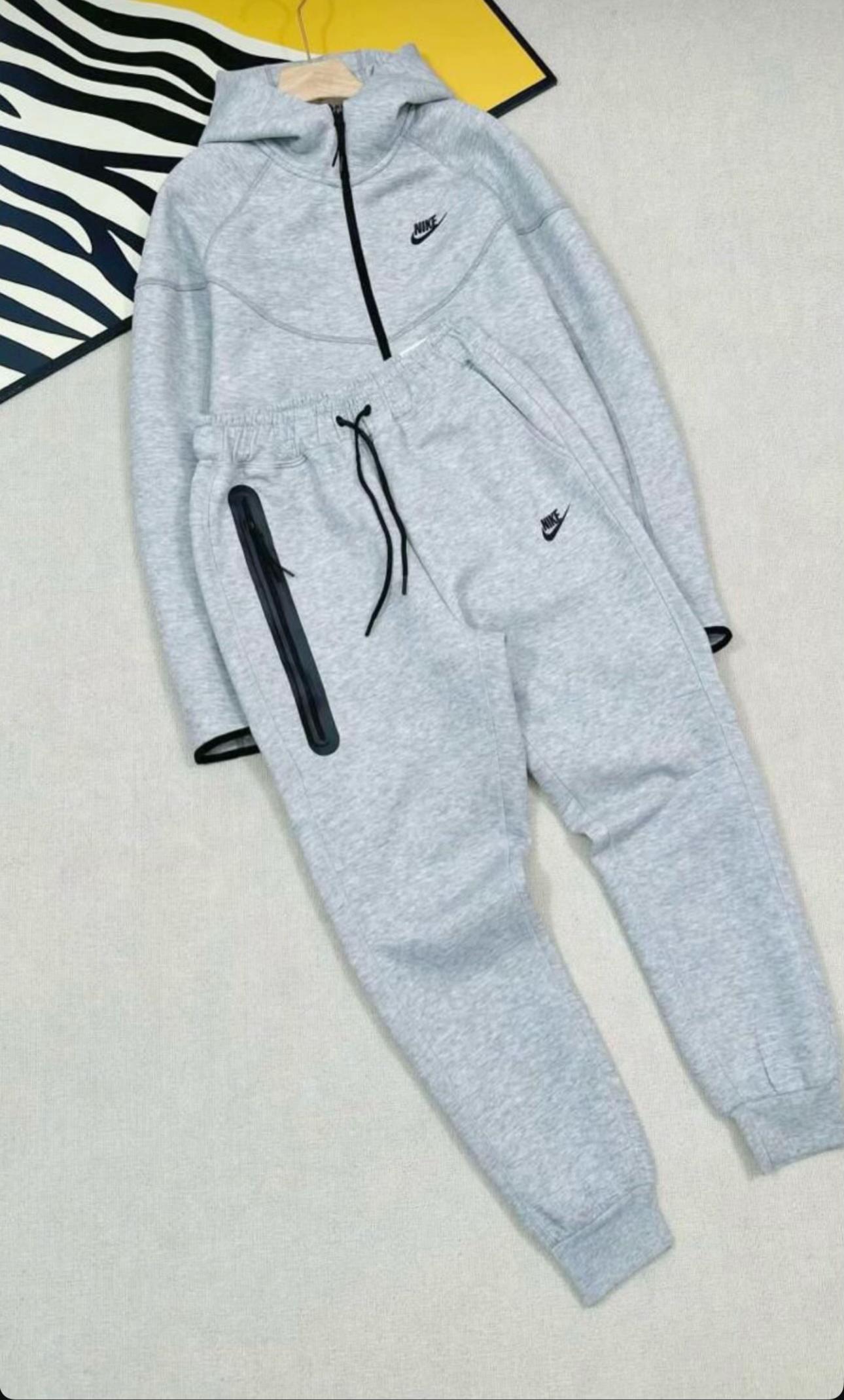 @Ueslibutik