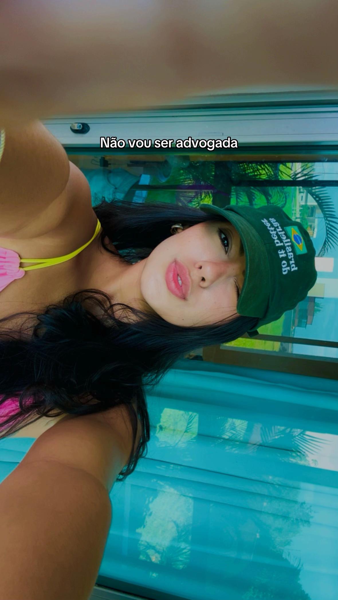 @anabgomess