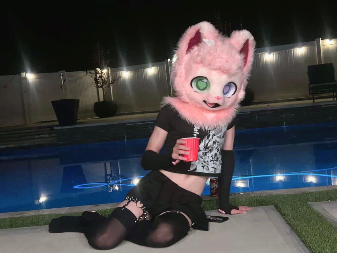 @M0n0t0ne_Catb0y