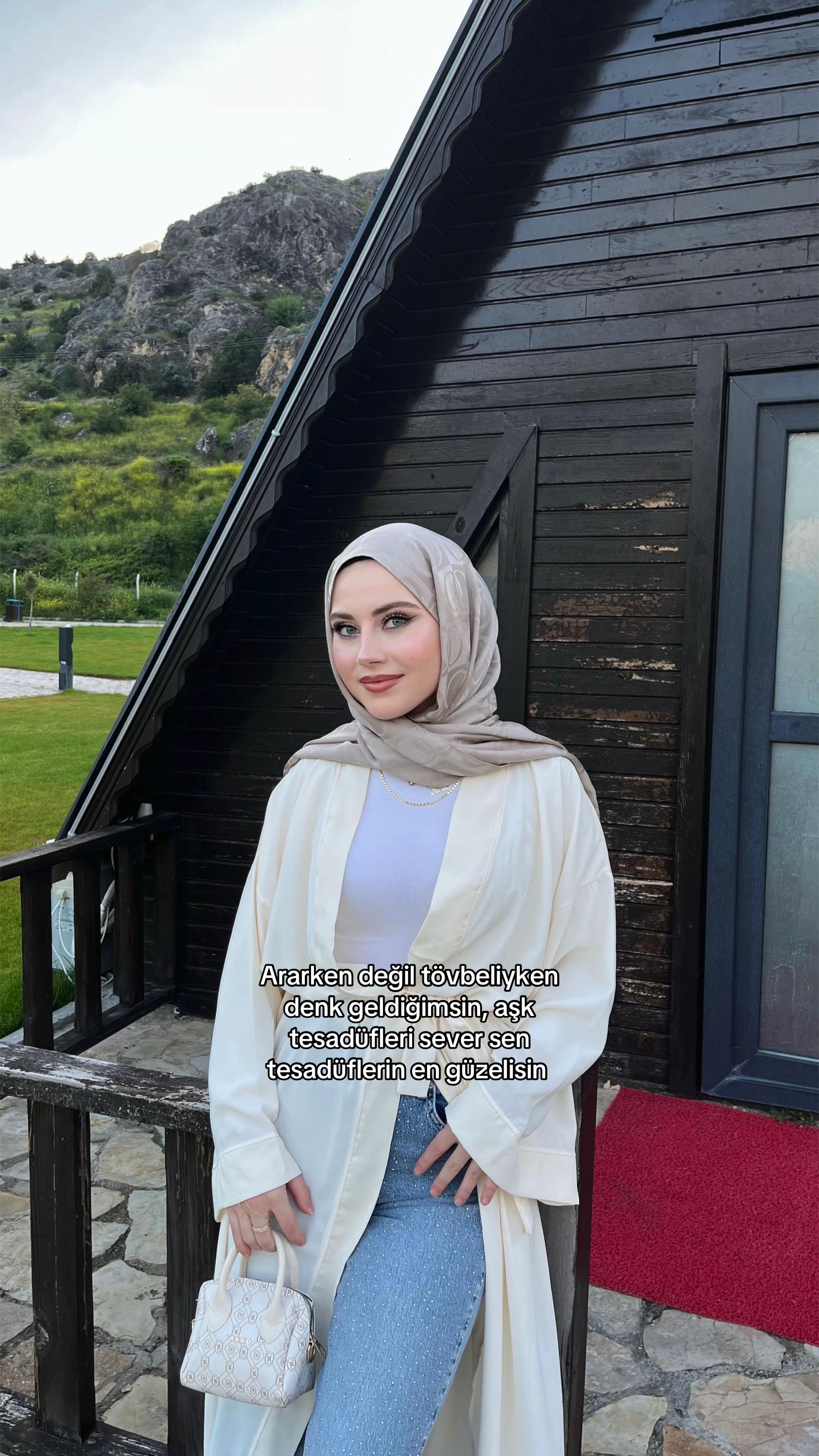 @𝓐𝓵𝓮𝔂𝓷𝓪🎀
