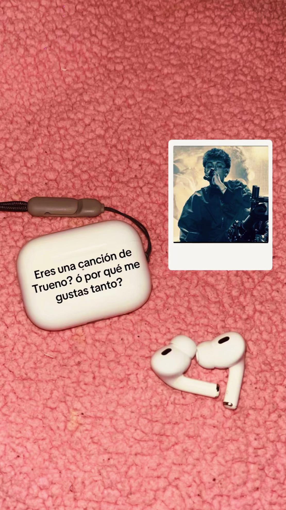 @Efra Velázquez