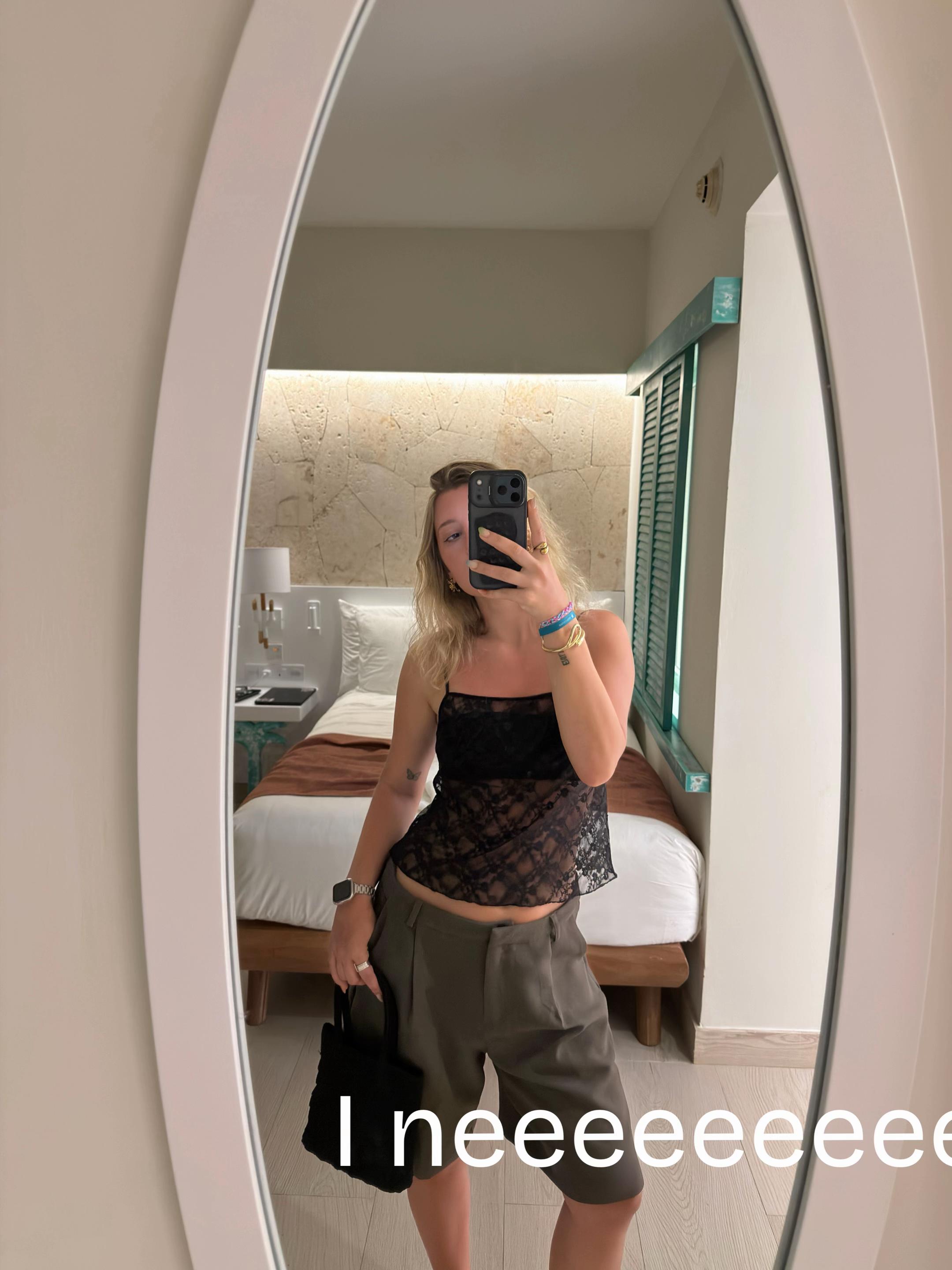 @camilamezaga