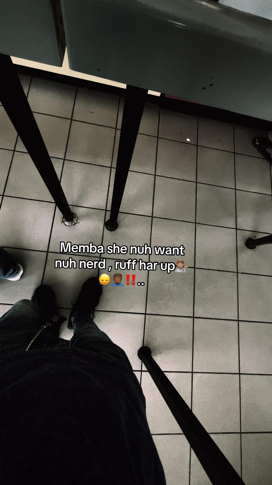 @𝘿𝙧𝙚 🪫
