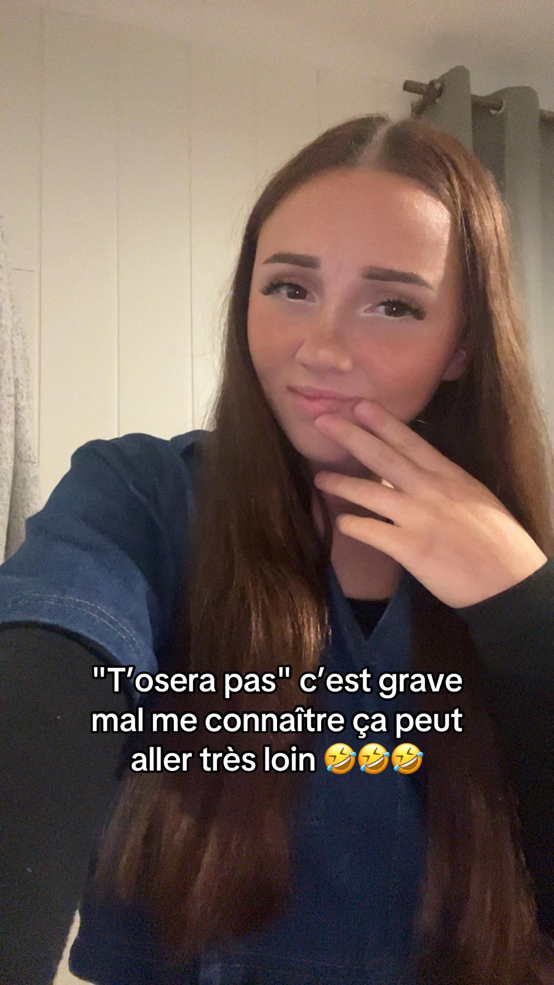 @Coralie05