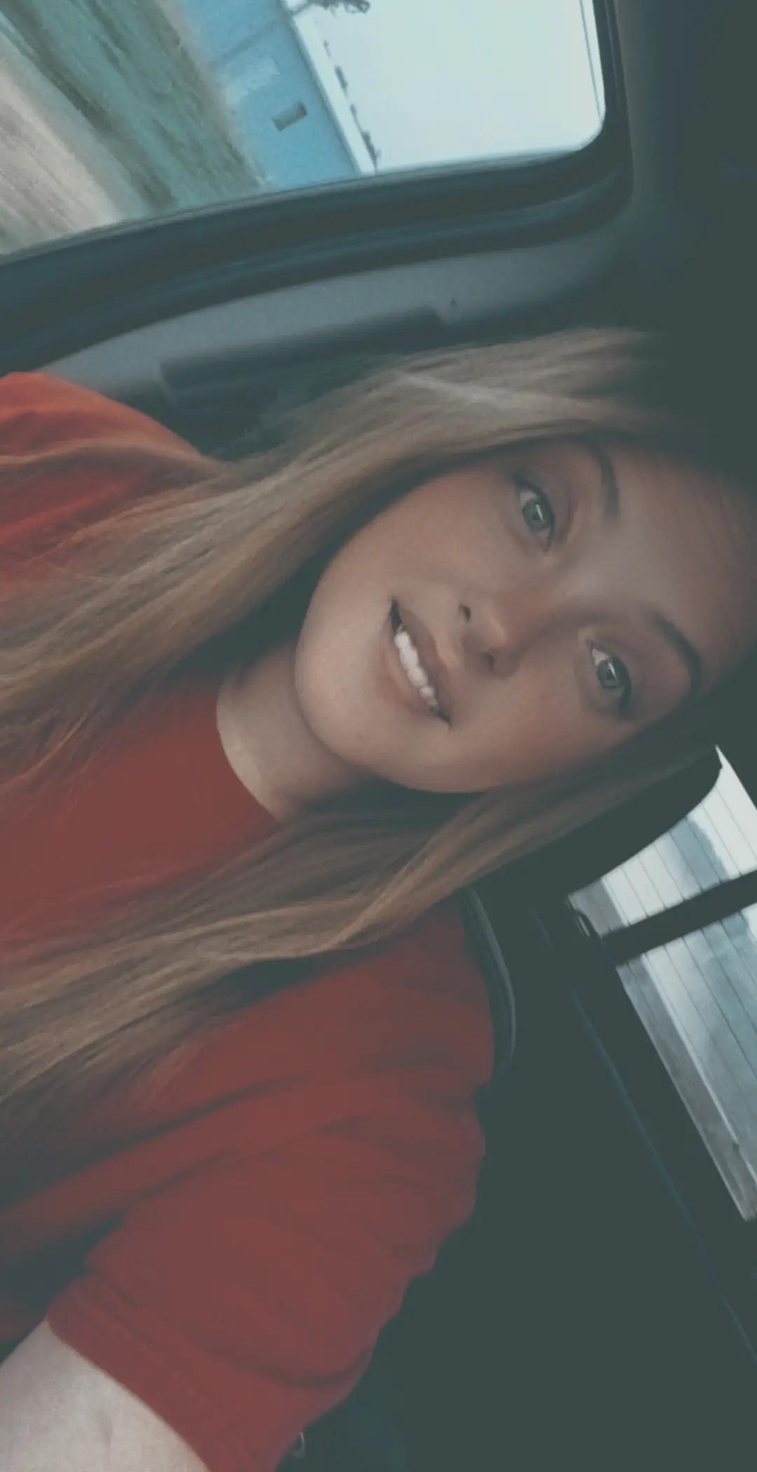 @Samantha Lynn❤️💛