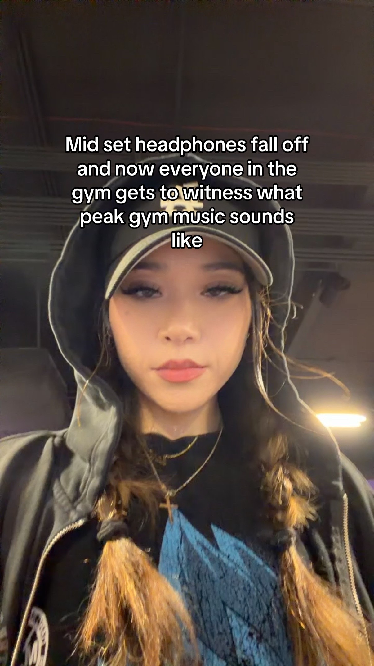 @danigoingsfit 𒉭