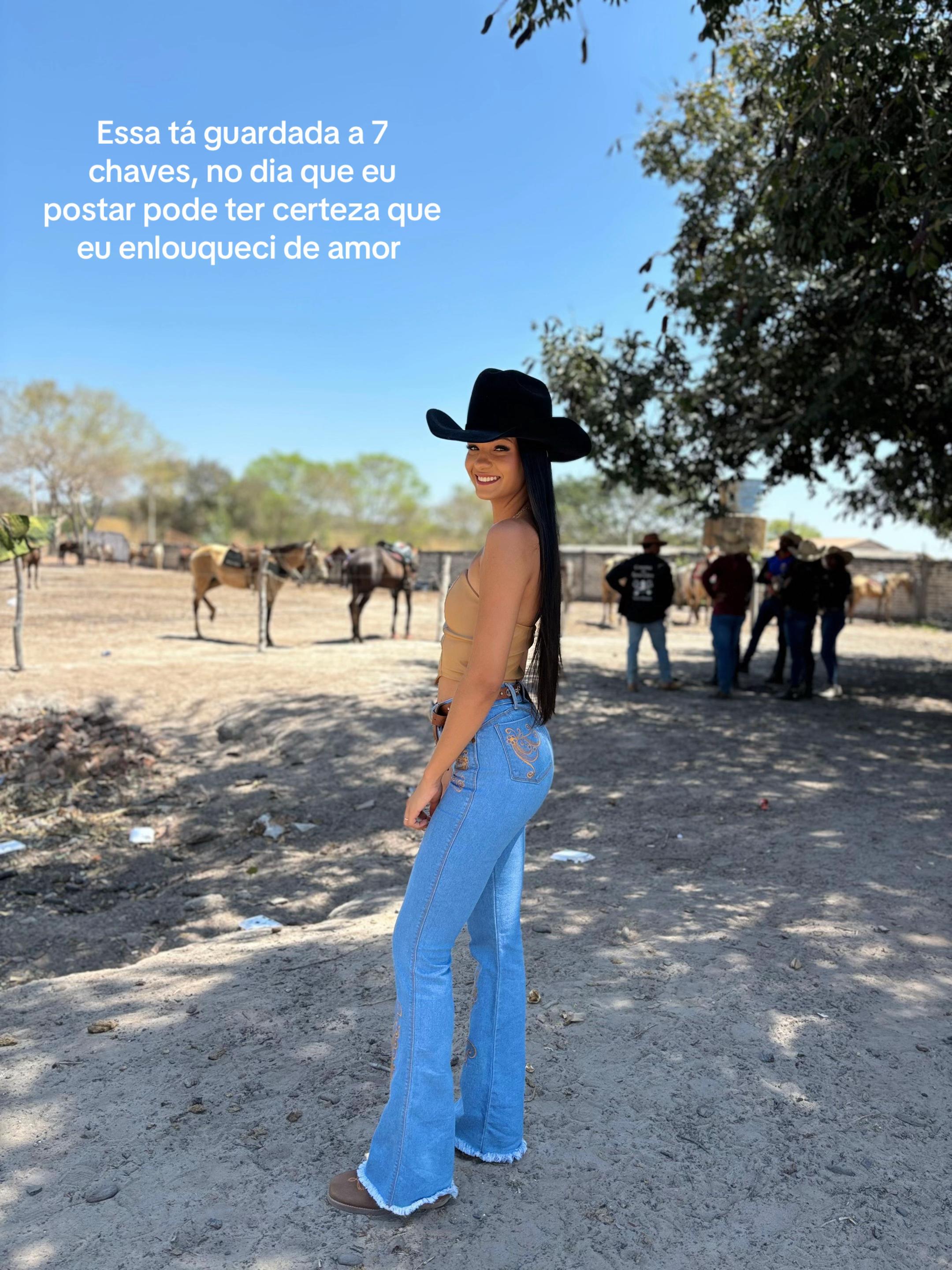 @hadija.souza
