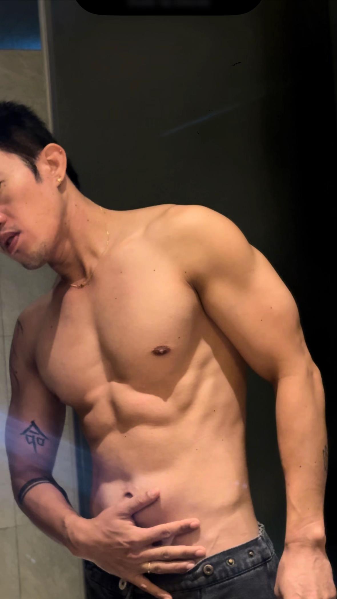 @Iambryanadlaon