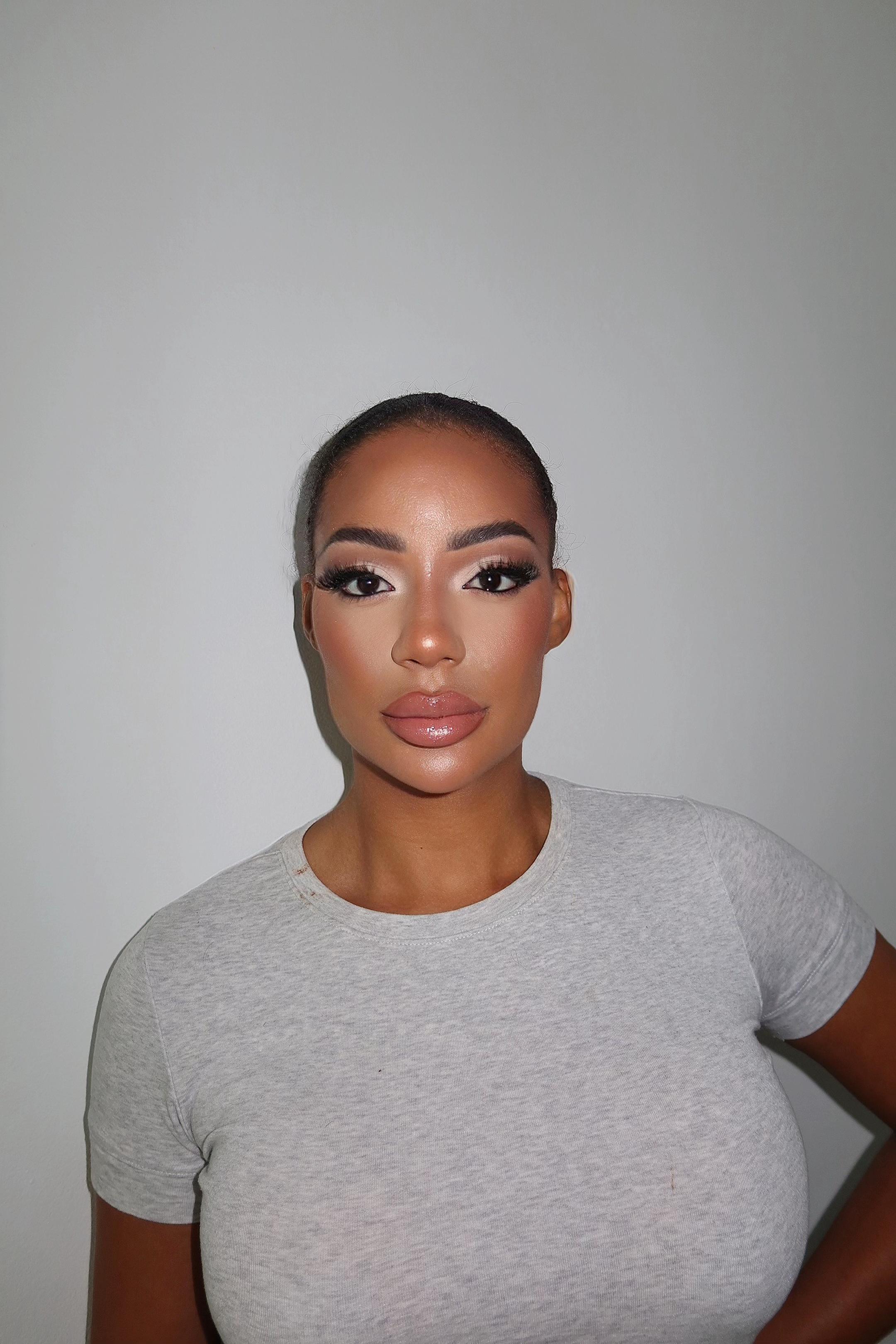 @Makeupbellas_verovazquezz