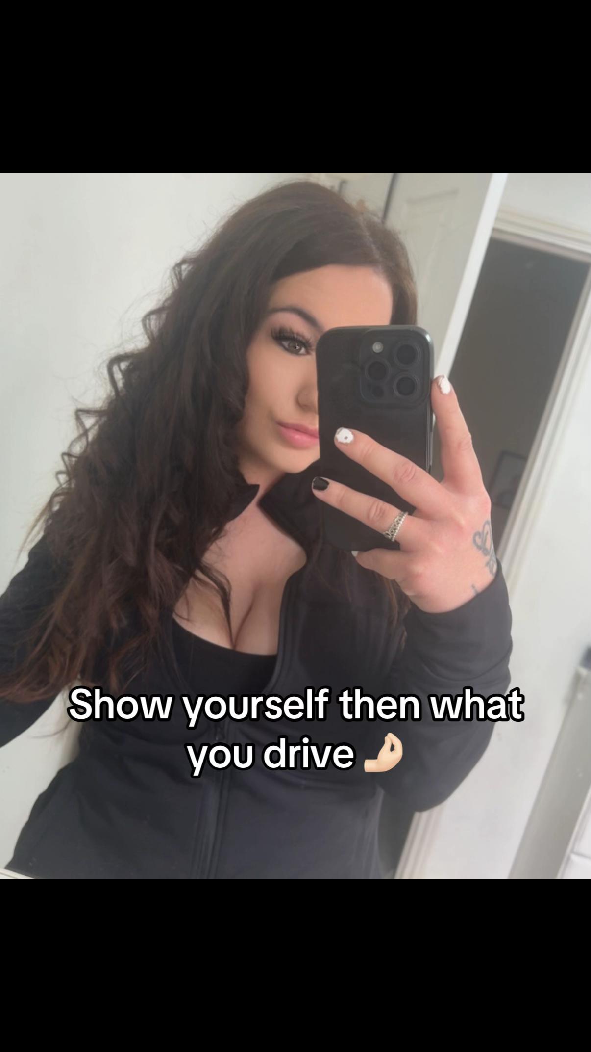 @Kayleigh🖤
