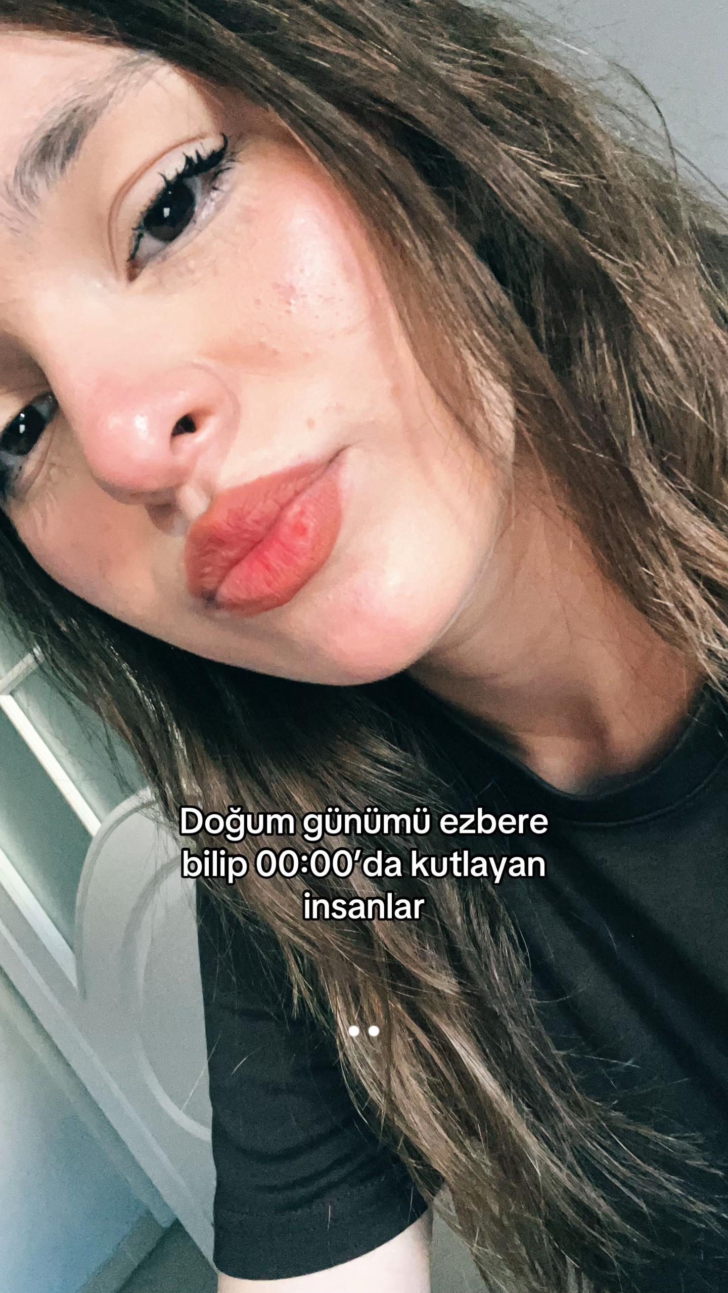 @𝒩𝒾𝒶