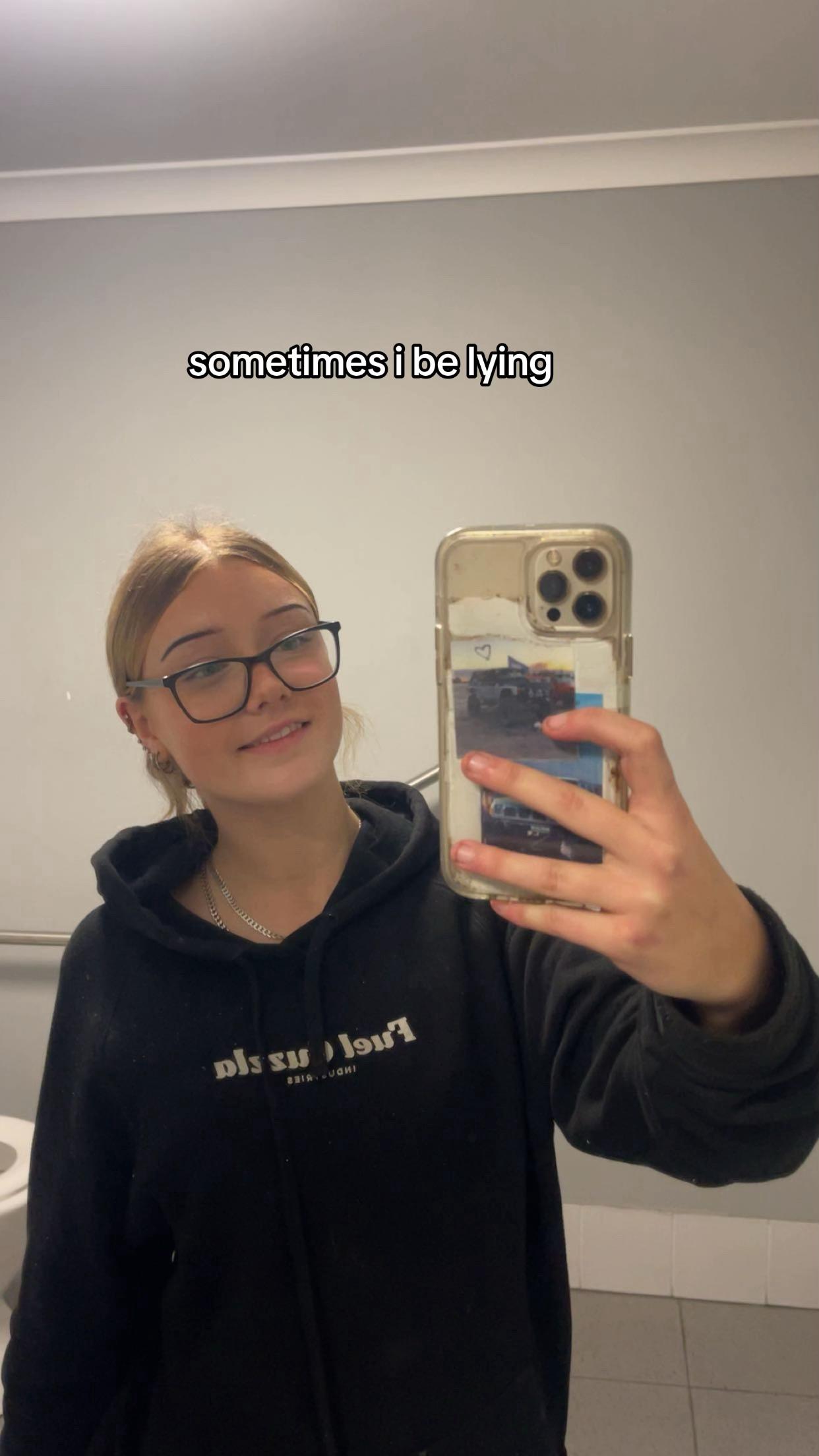 @skyepowell_