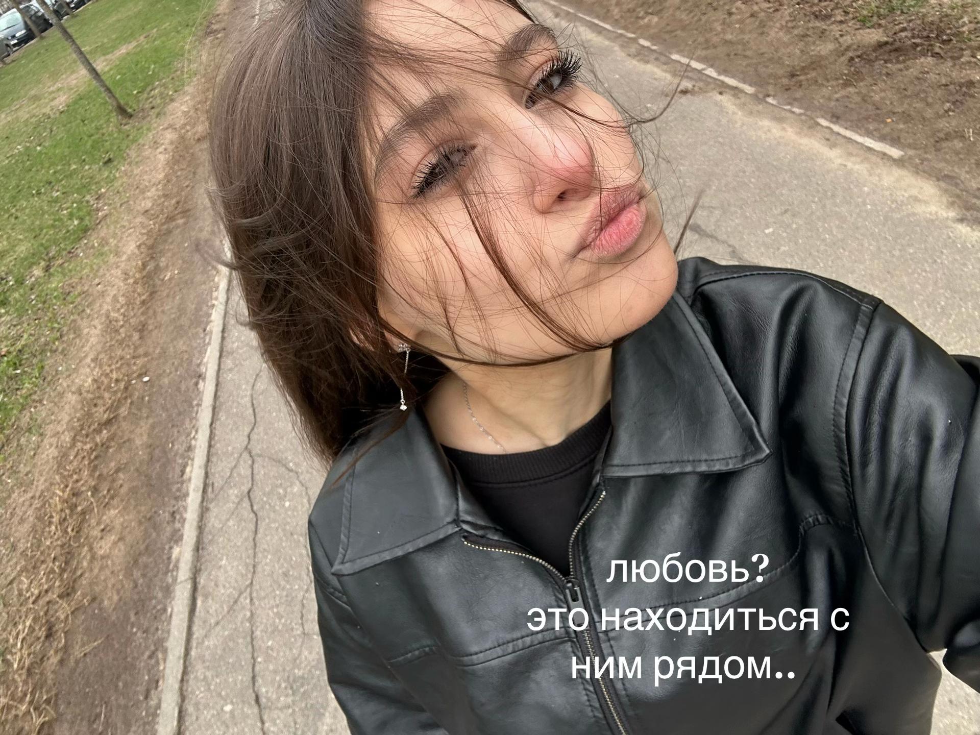 @<3