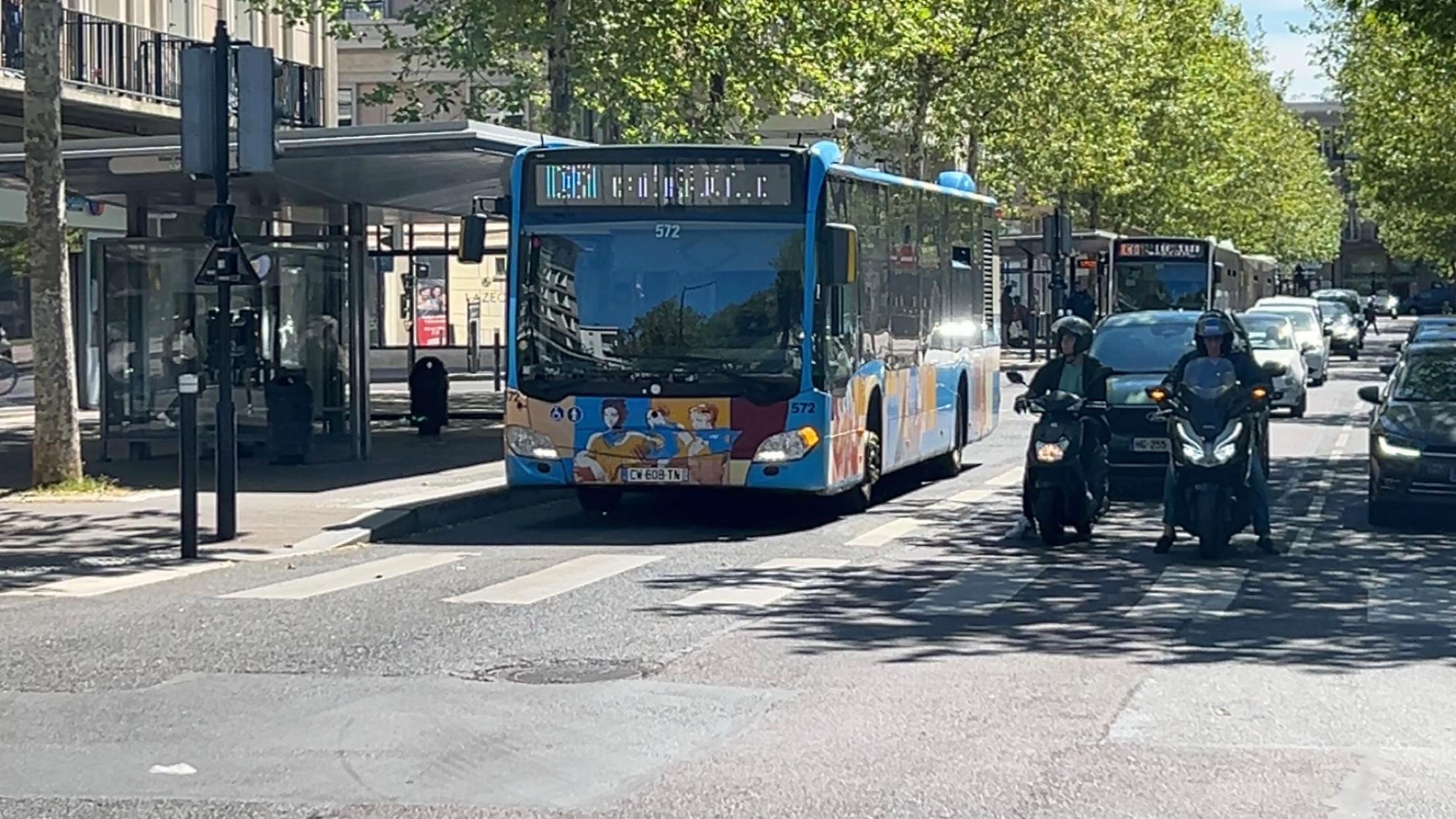 @B.U.S T.R.A.N.S.P.O.R.T 🚌🚎
