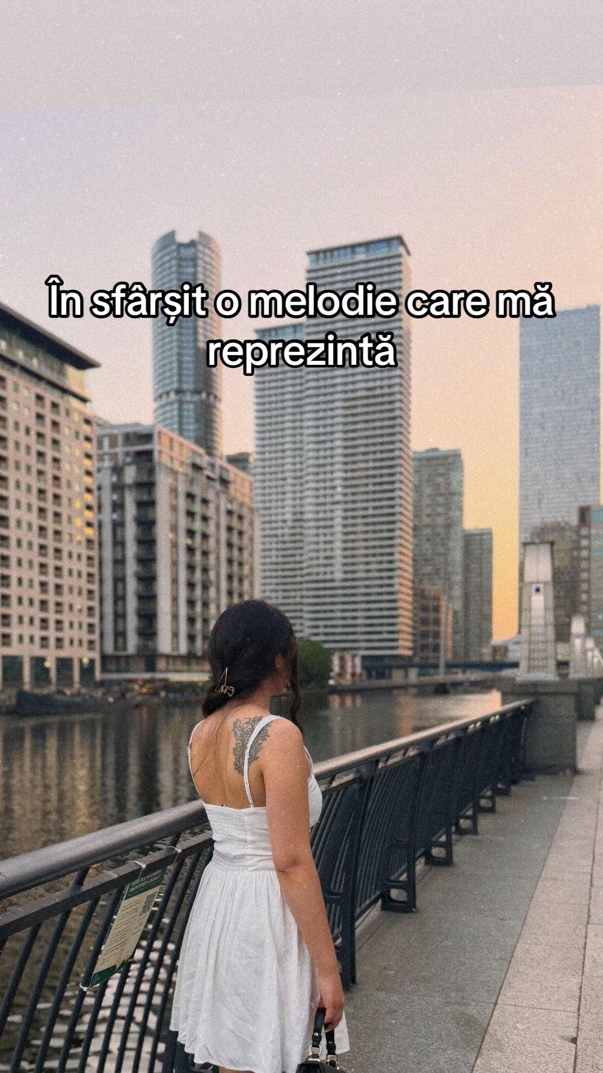 @Violeta Elena
