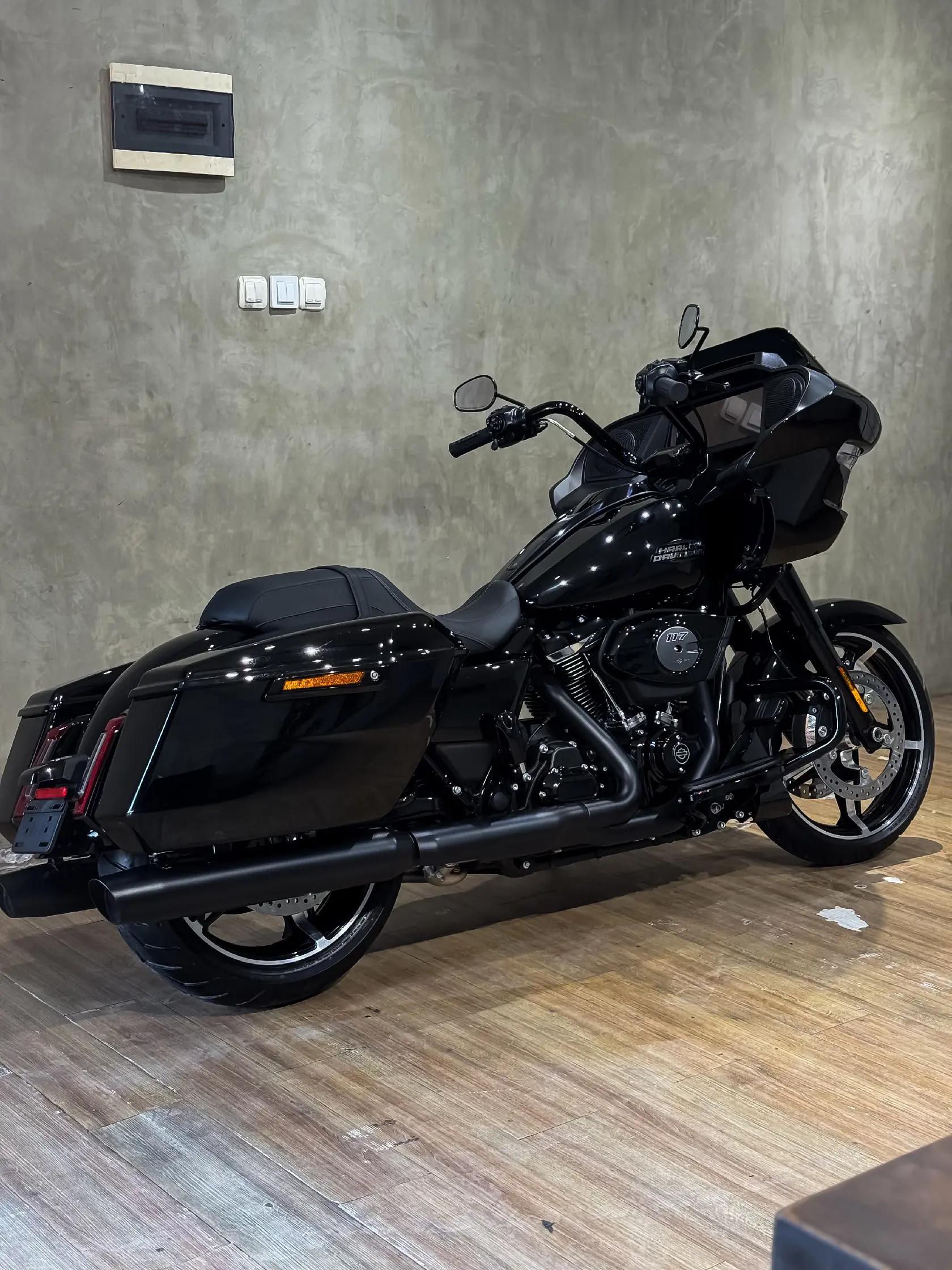 @99bigbike_garage