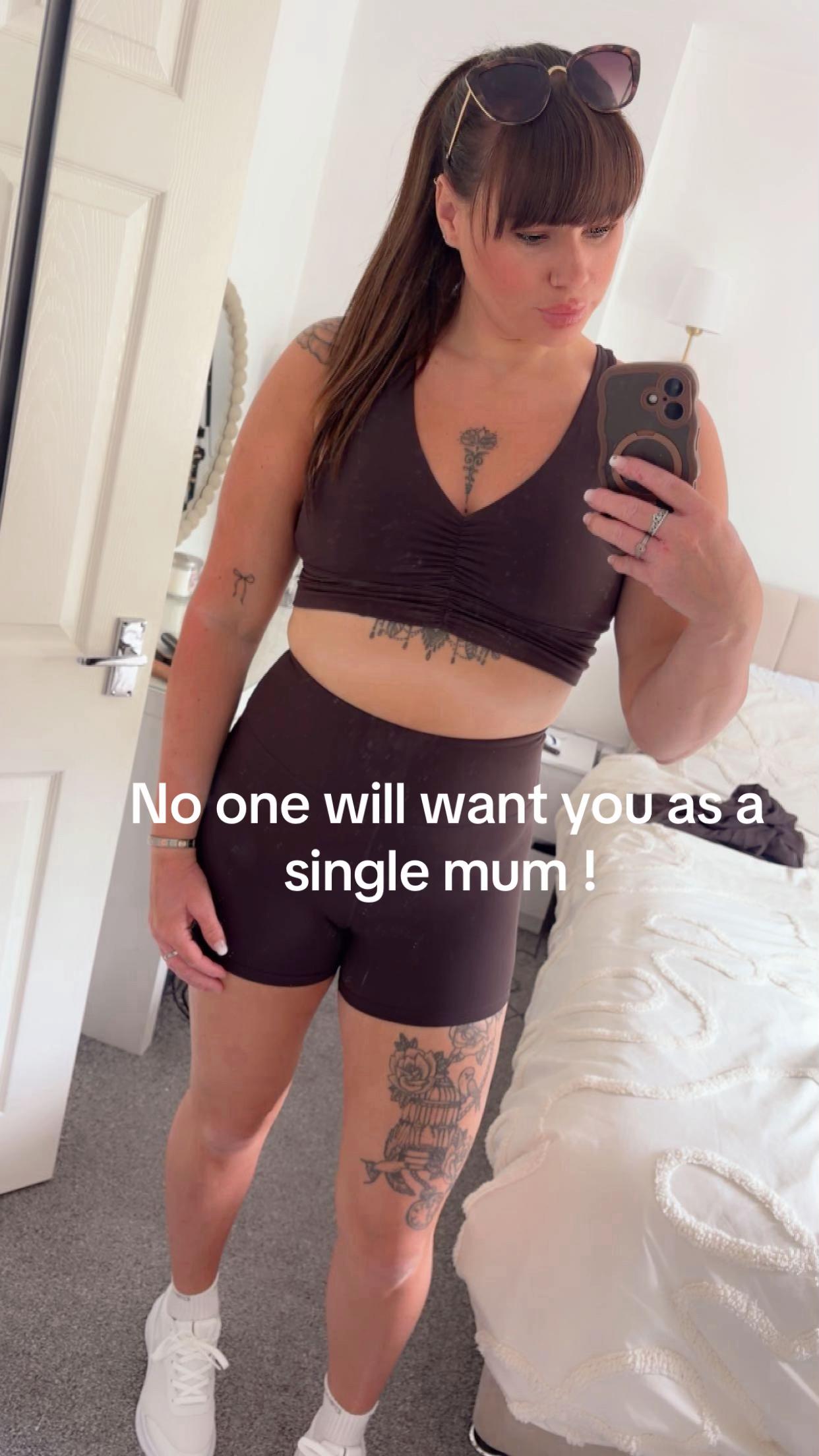 @Chlo Louise Dobbs