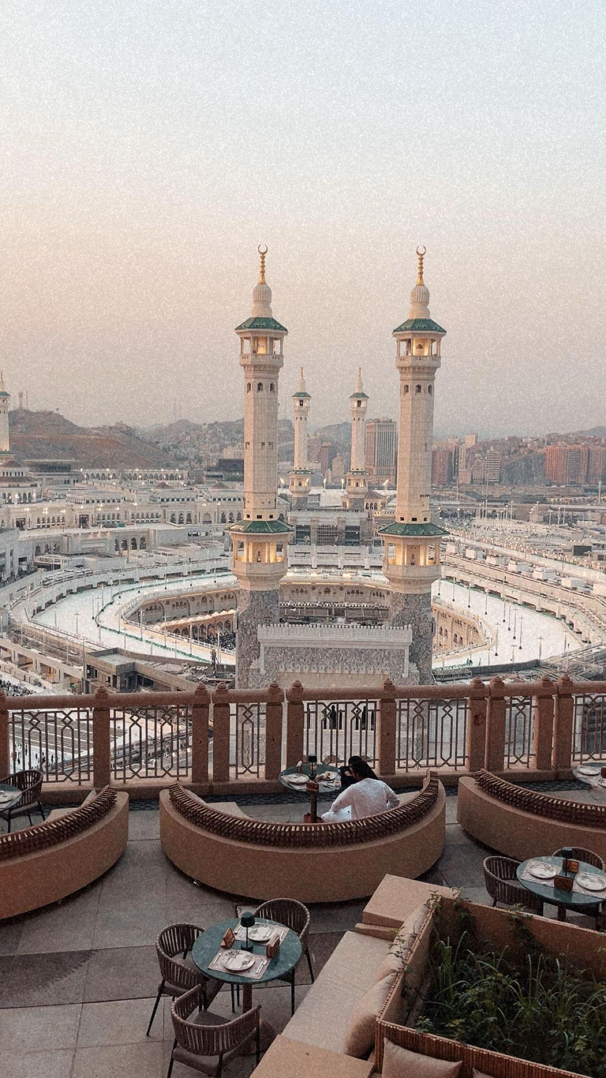 @qasim Al-Ansari