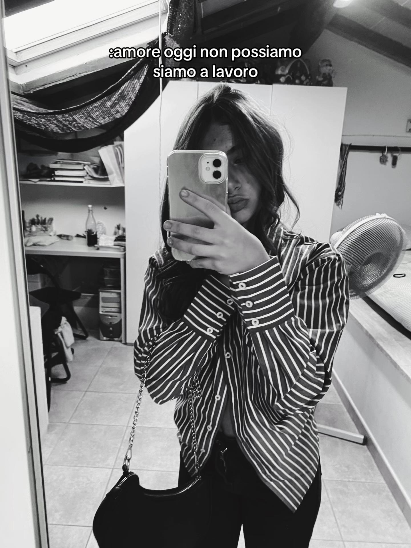 @🖤