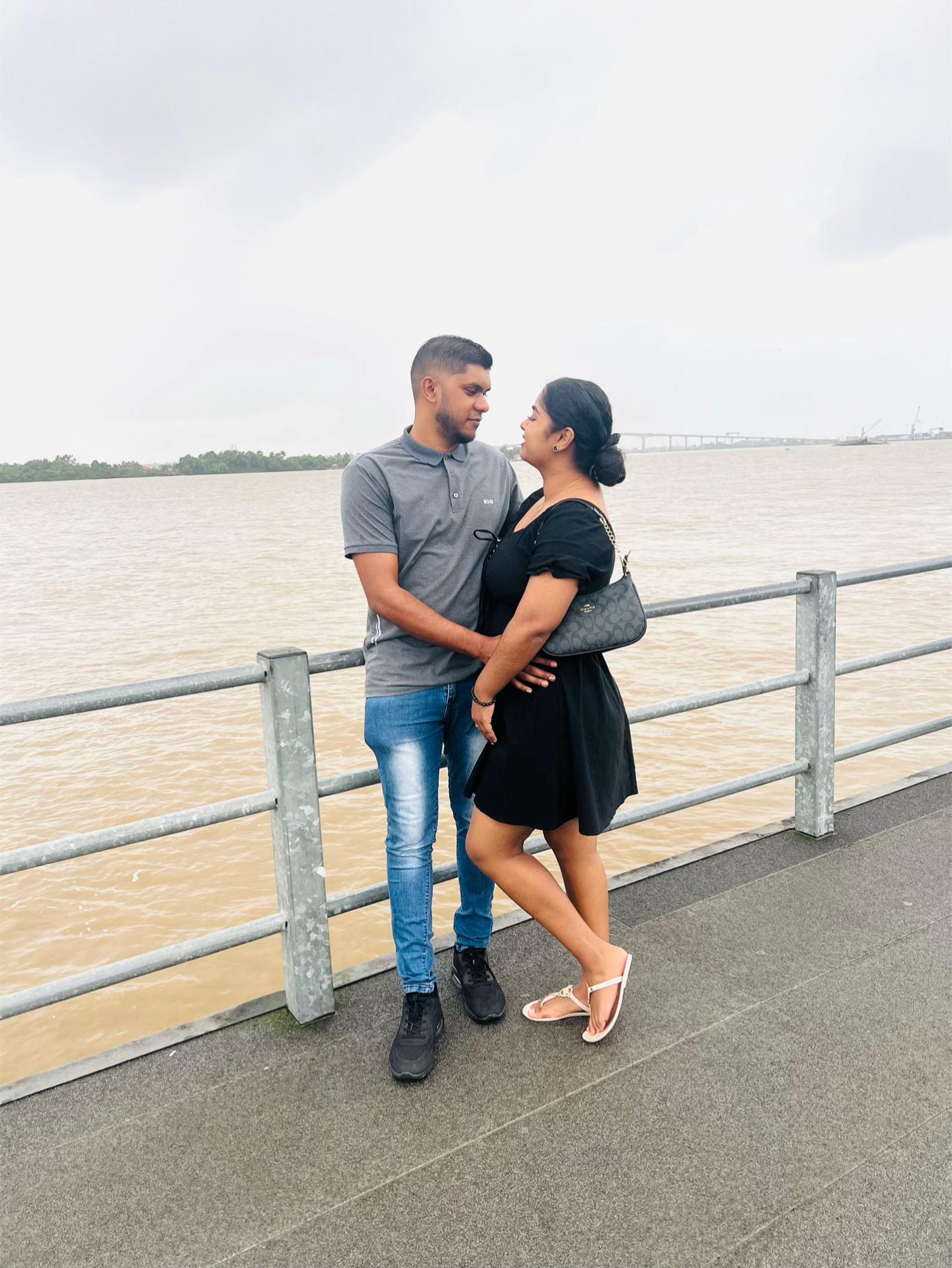 @❤️Priya❤️