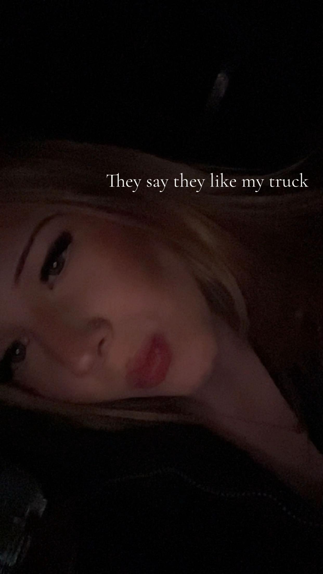 @𝓪𝓰𝓷𝓮𝓼😽