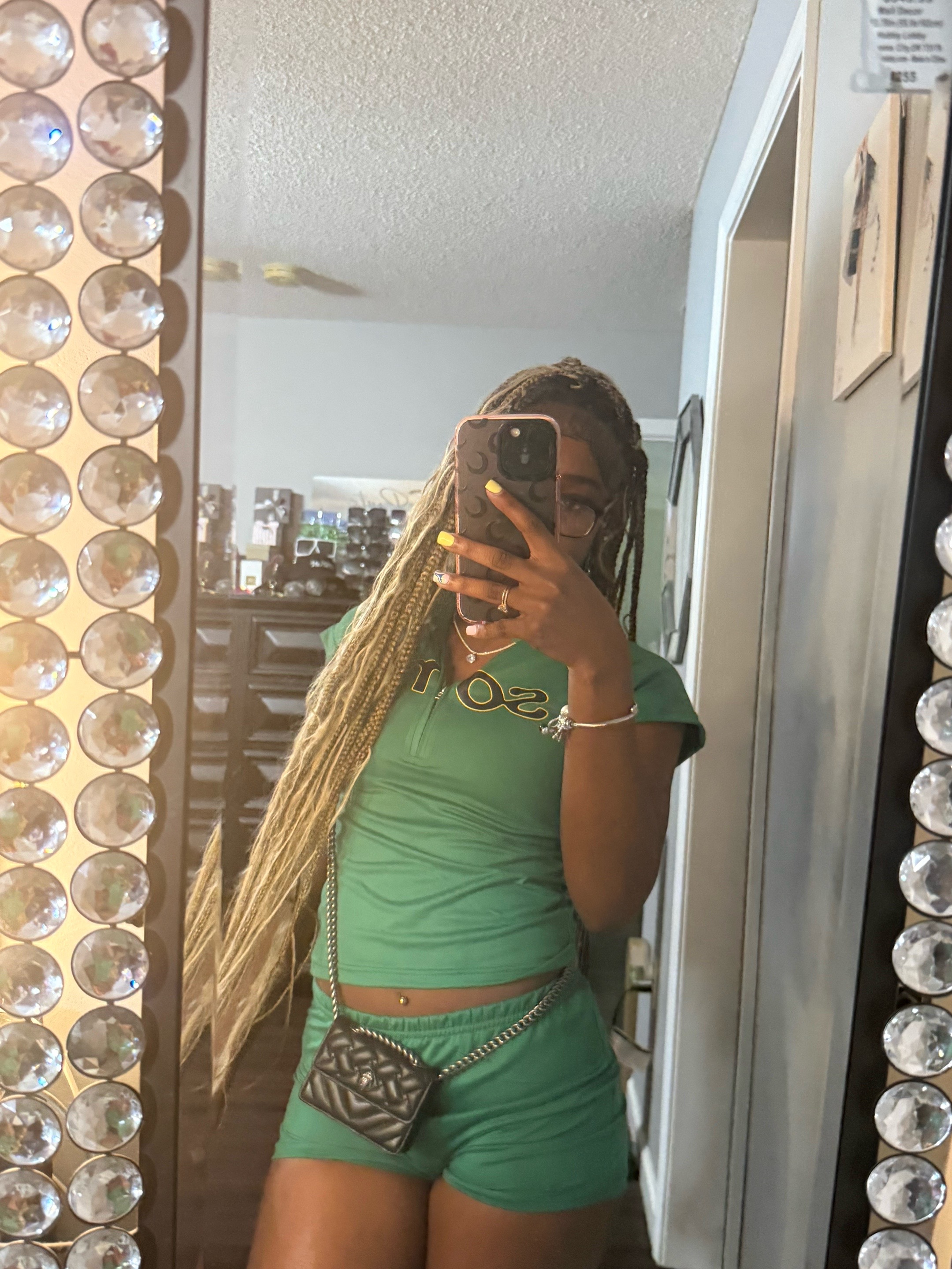 @queenki